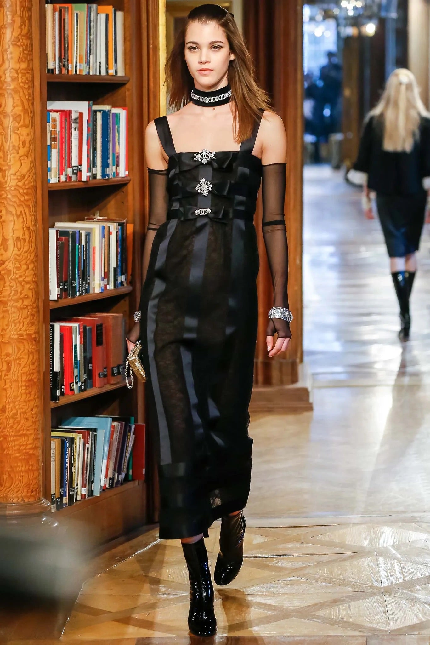 Chanel Pre-Fall 2015 Salzburg Métiers d’Art Crystal CC Starburst 15A Brooch