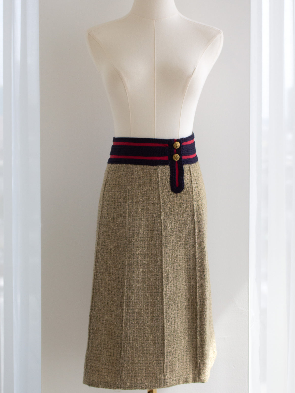 Chanel Haute Couture 1961 Coco Beige Red Blue Tweed Jacket Skirt Suit
