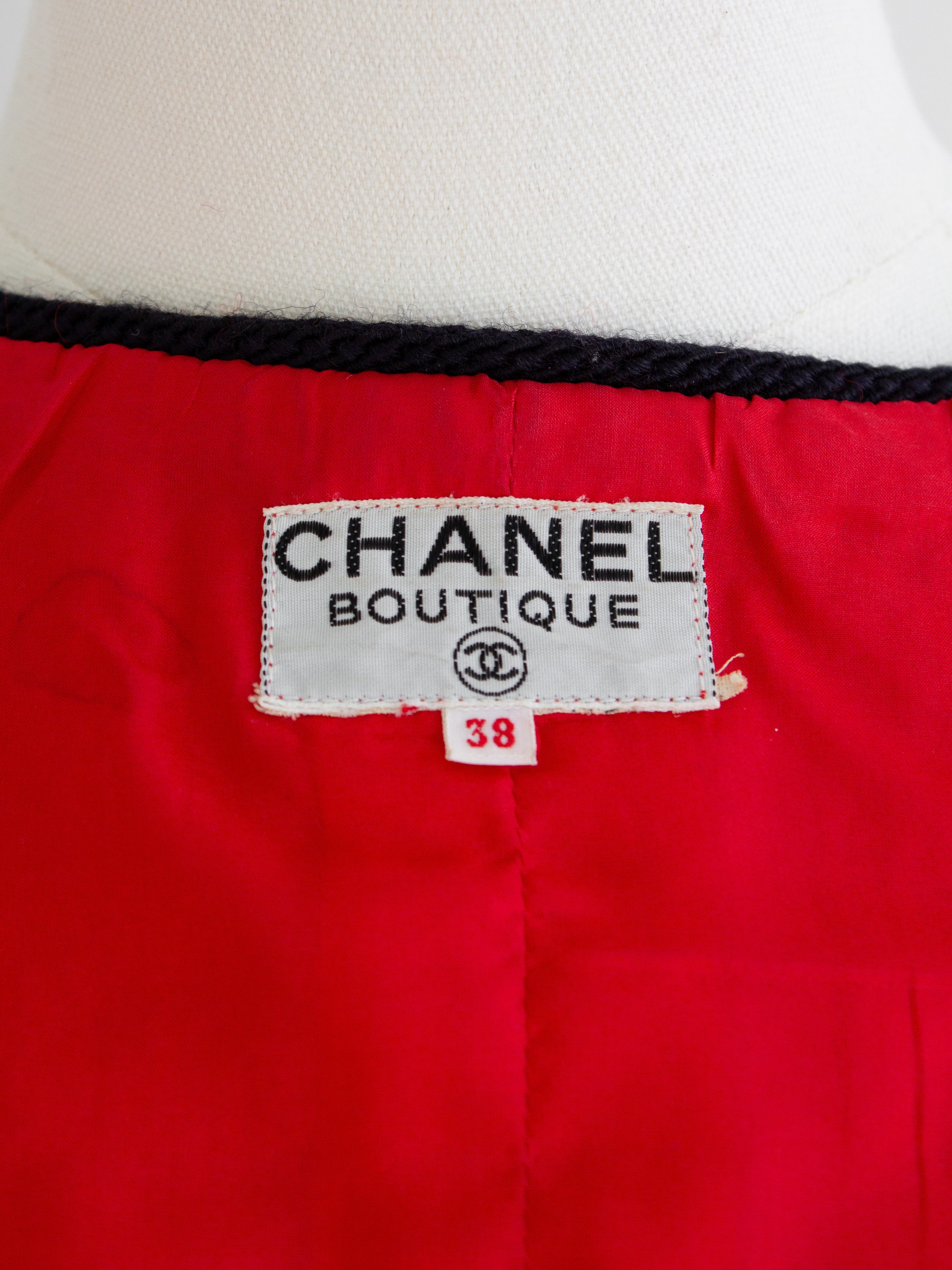 Chanel Vintage 1981 Parisian Red Gold Lion Tweed Jacket Skirt Suit