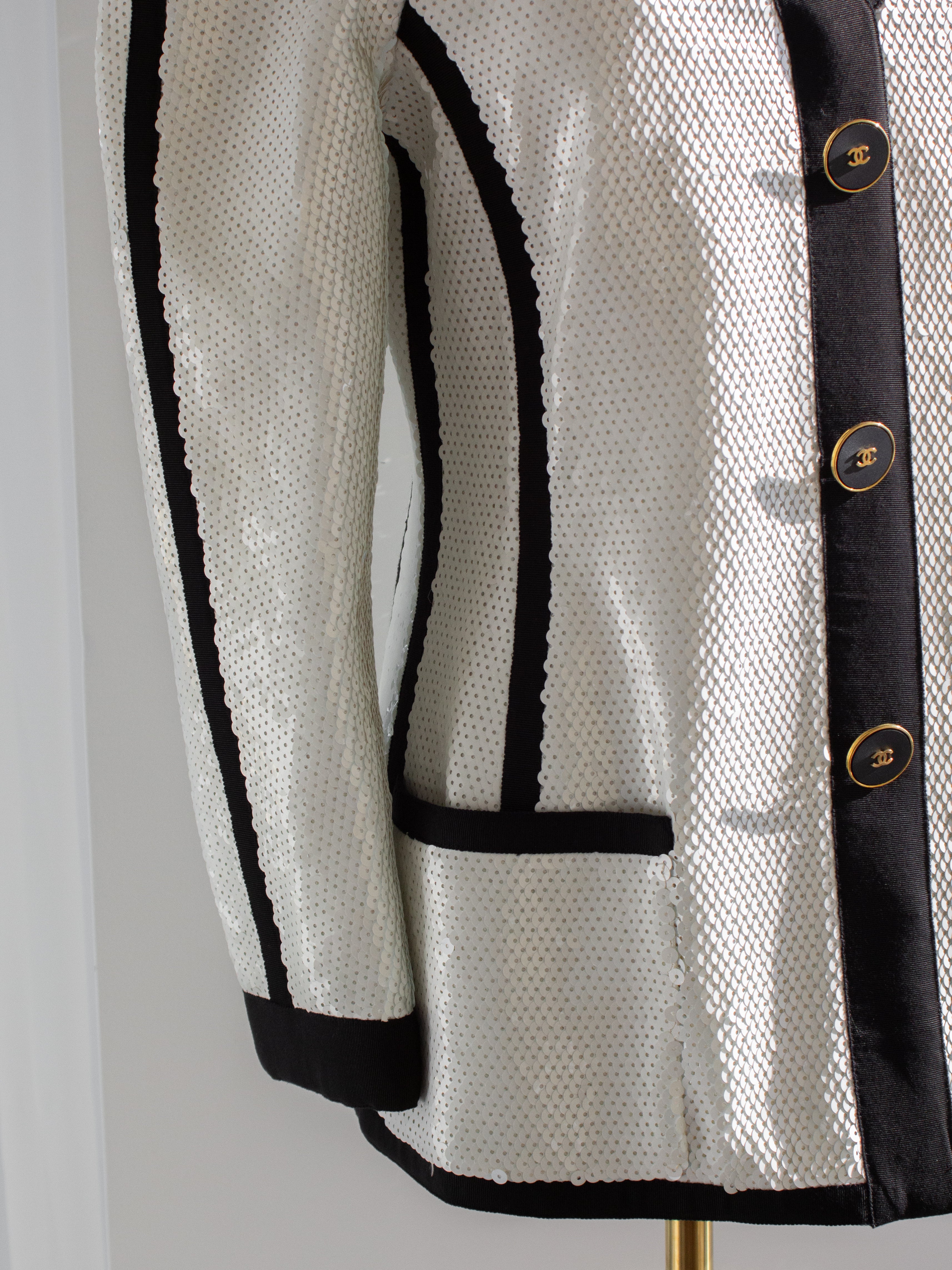 Chanel Vintage S/S 1991 Collector White Black Sequin CC Scuba Jacket