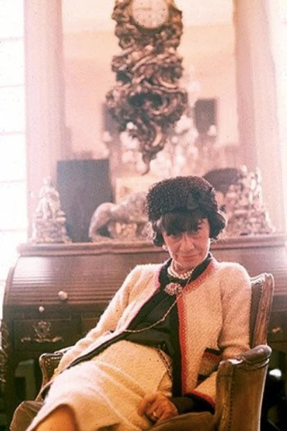 Chanel 1964 Haute Couture Coco Gabrielle Ecru Tweed Gold Lion Jacket