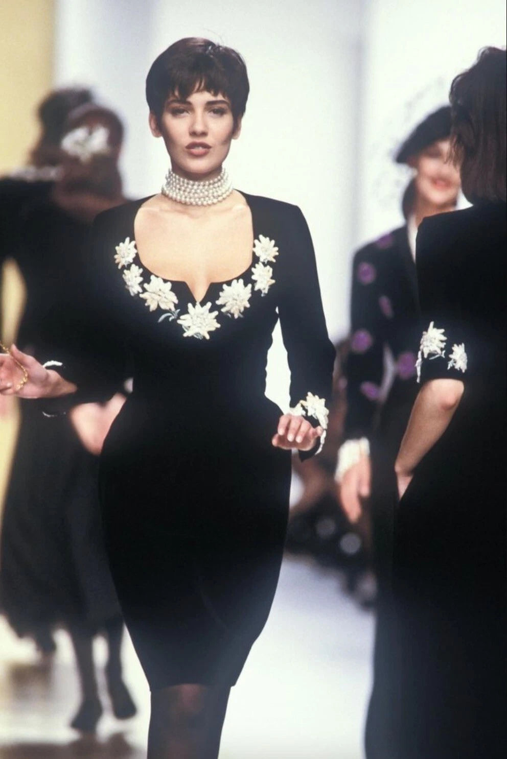 Chanel Vintage F/W 1988 Black Velvet Edelweiss Flower Embroidered Mini Dress