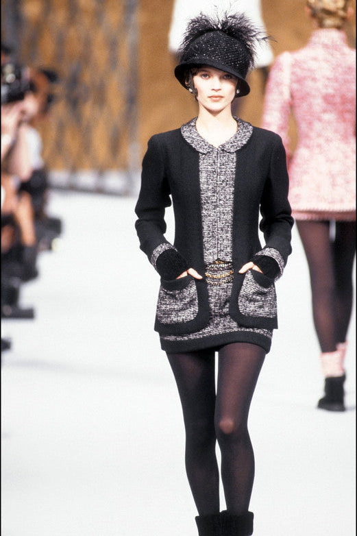 Chanel Haute Couture F/W 1993 Runway Black Grey Tweed Jacket Skirt Suit