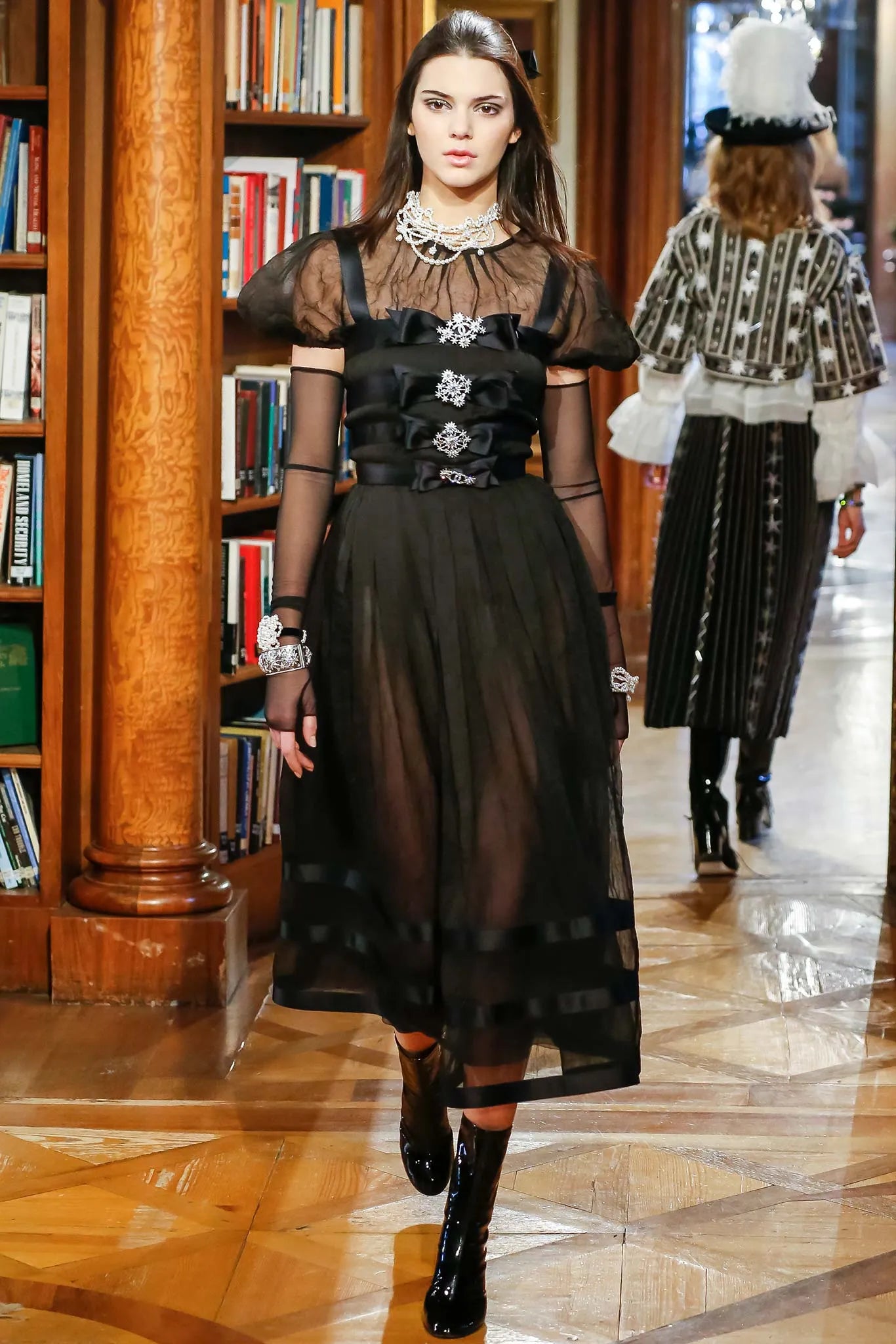 Chanel Pre-Fall 2015 Salzburg Sissi 15A Star Crystal Brooch