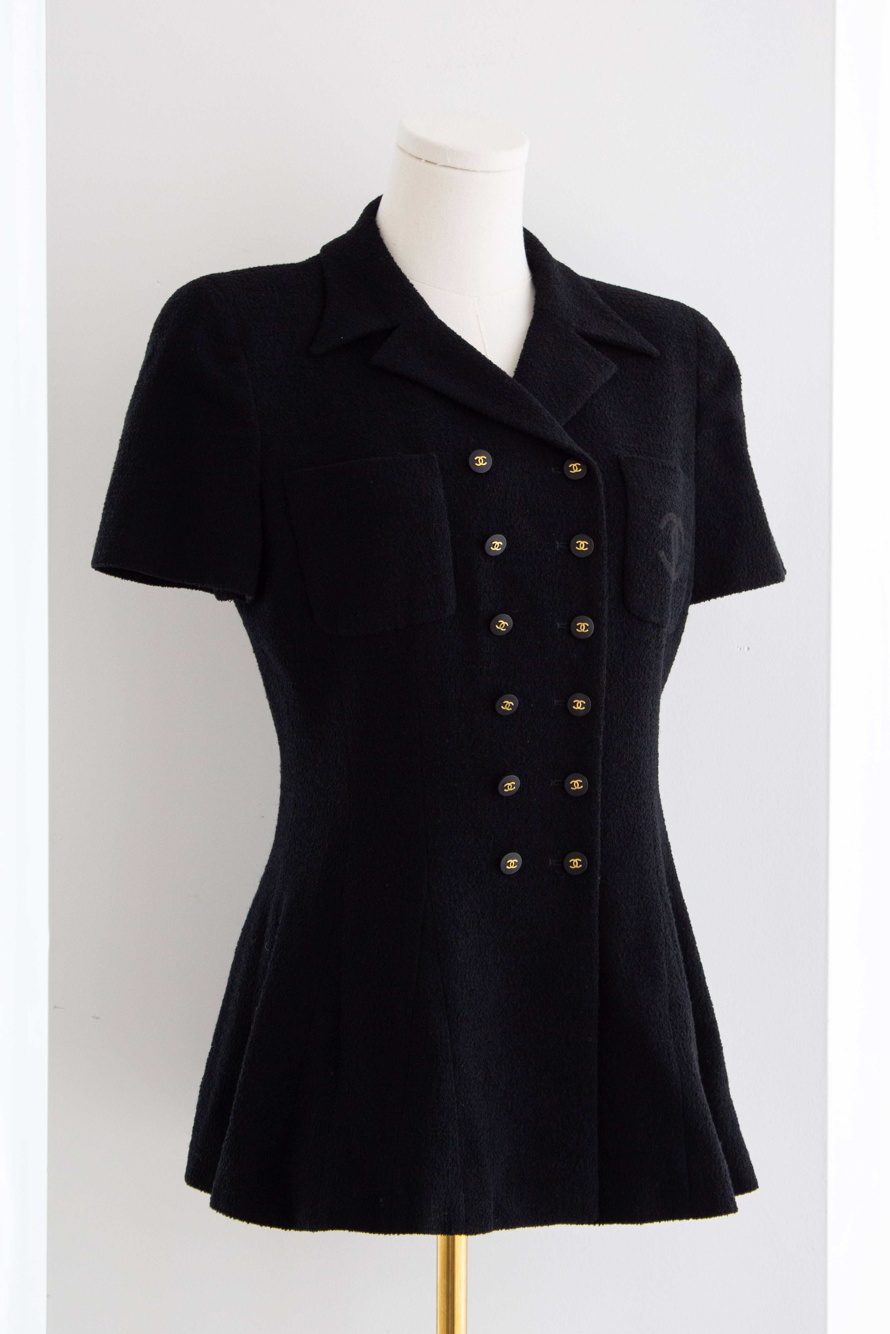 Chanel Vintage Spring/Summer 1995 Black Gold CC 95P Logo Peplum Tweed Jacket