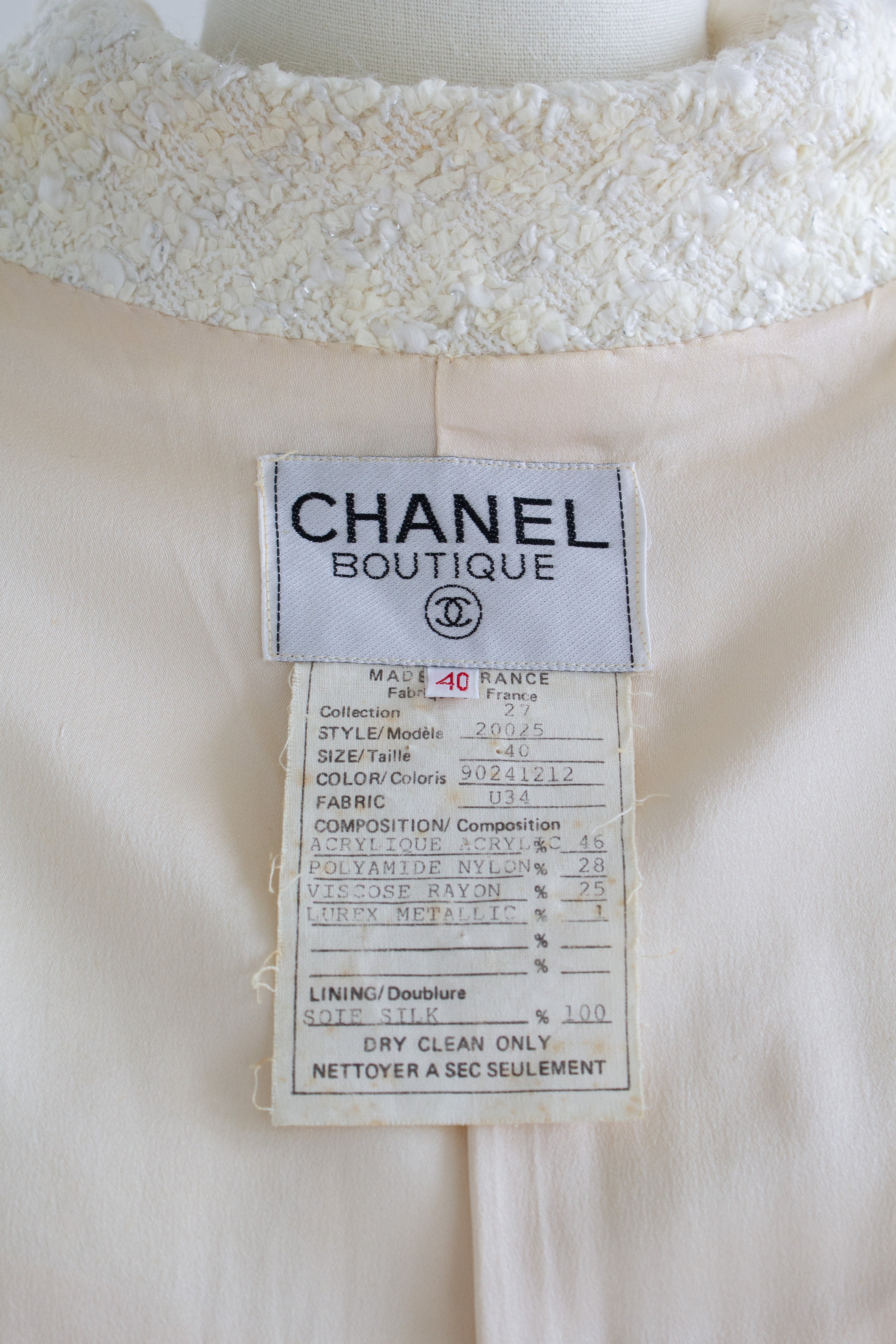 Chanel Vintage Cruise 1992 White Tweed Gold Camellia Flower Buttons Jacket Suit