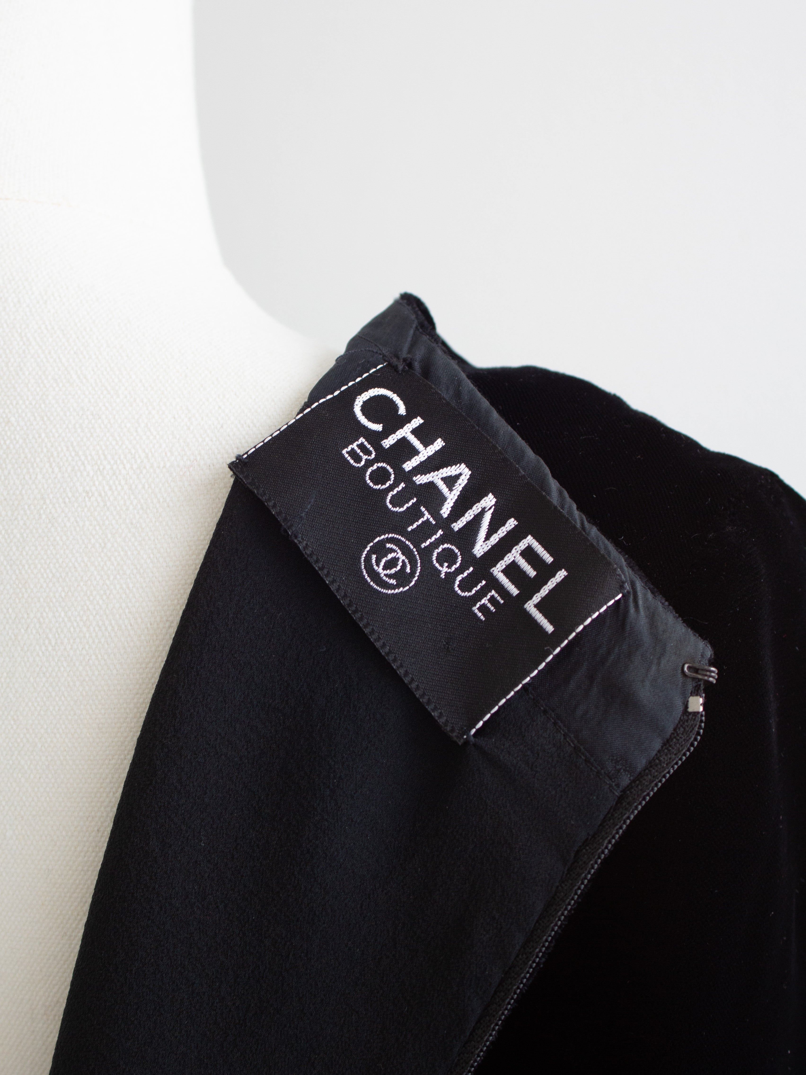 Chanel Vintage F/W 1988 Black Velvet Edelweiss Flower Embroidered Mini Dress