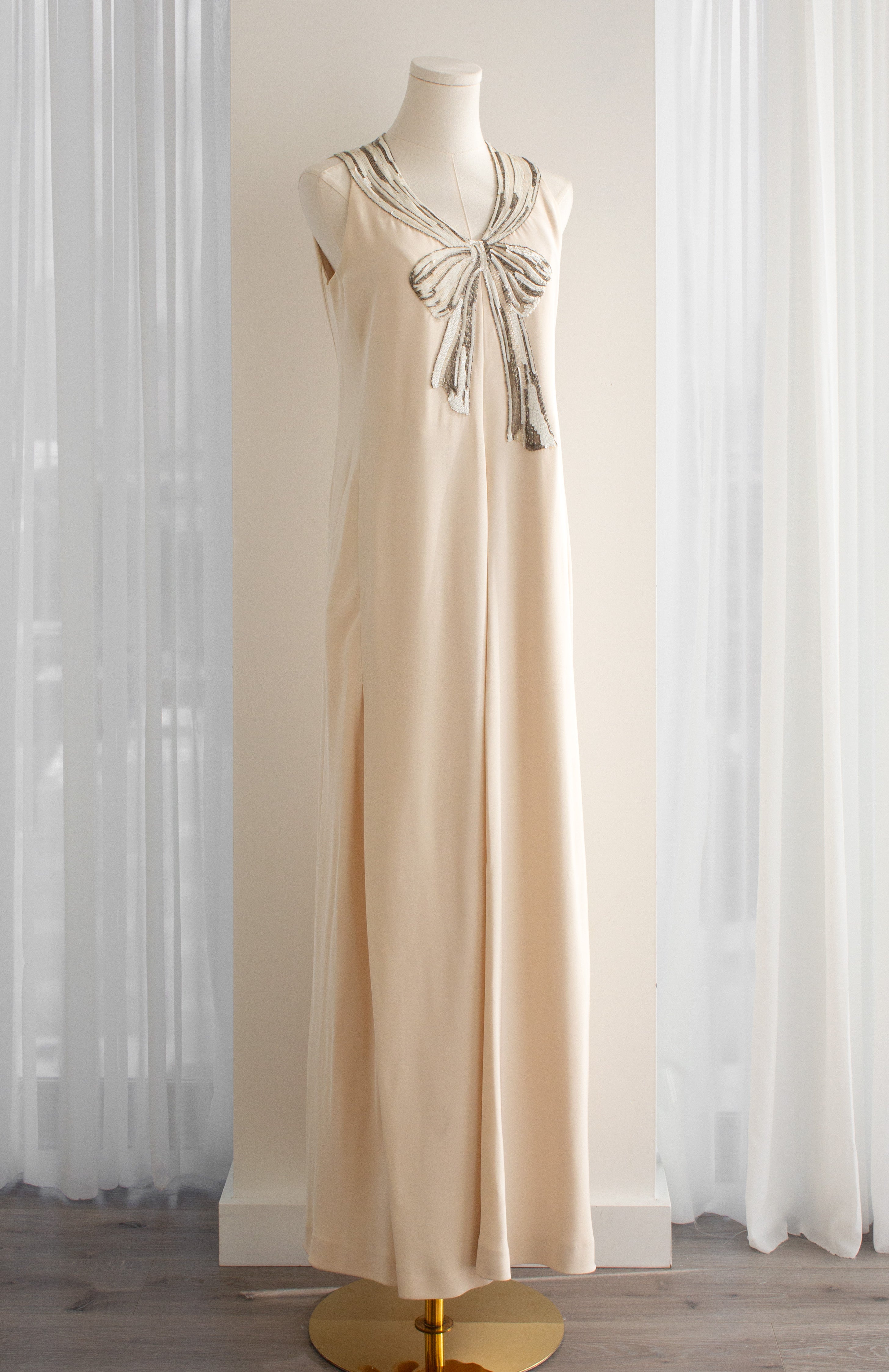 Chanel Haute Couture S/S 1979 Ivory Embellished Bow Evening Gown 2pcs Ensemble