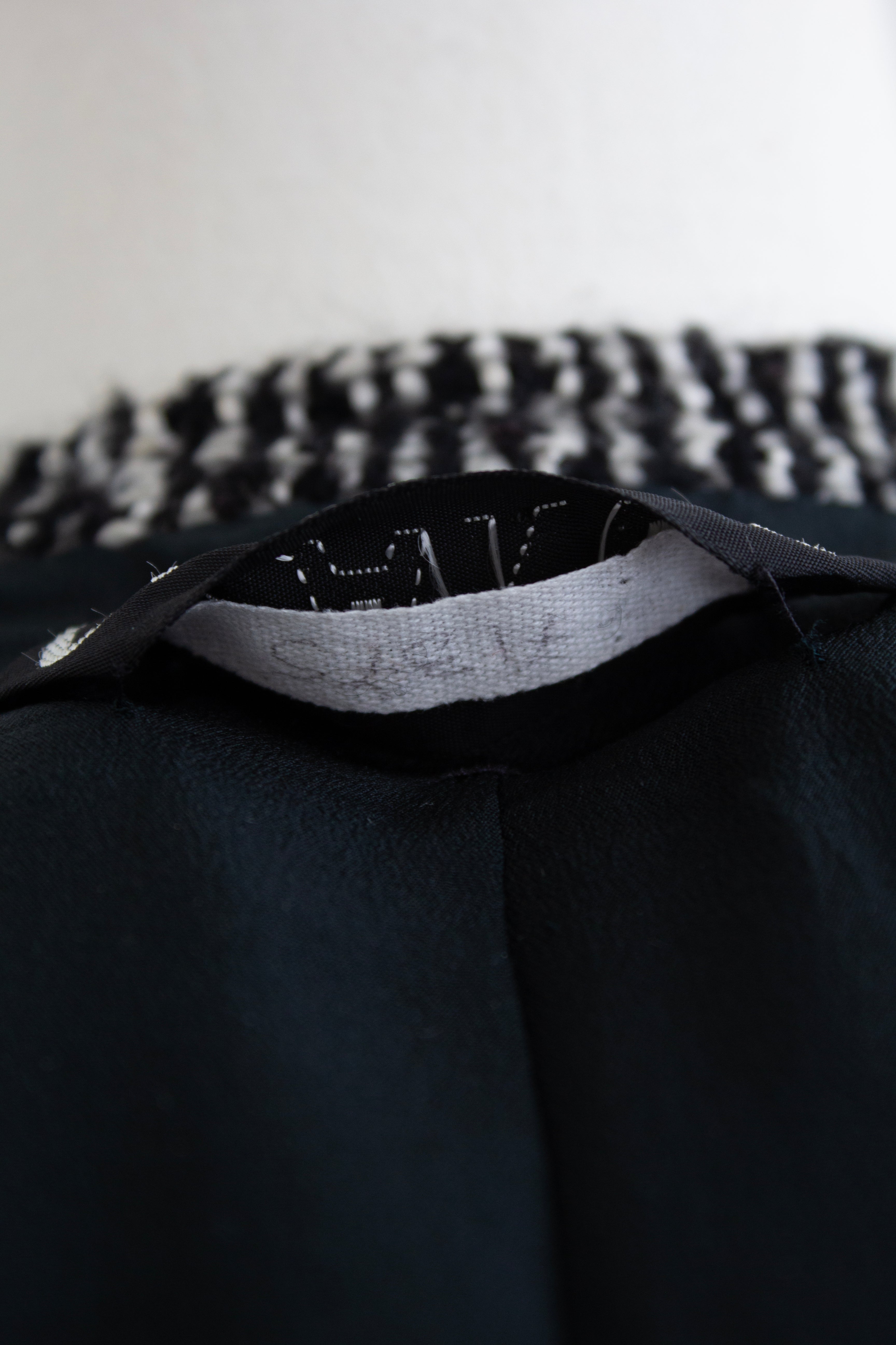 Chanel Haute Couture F/W 1993 Runway Black Grey Tweed Jacket Skirt Suit