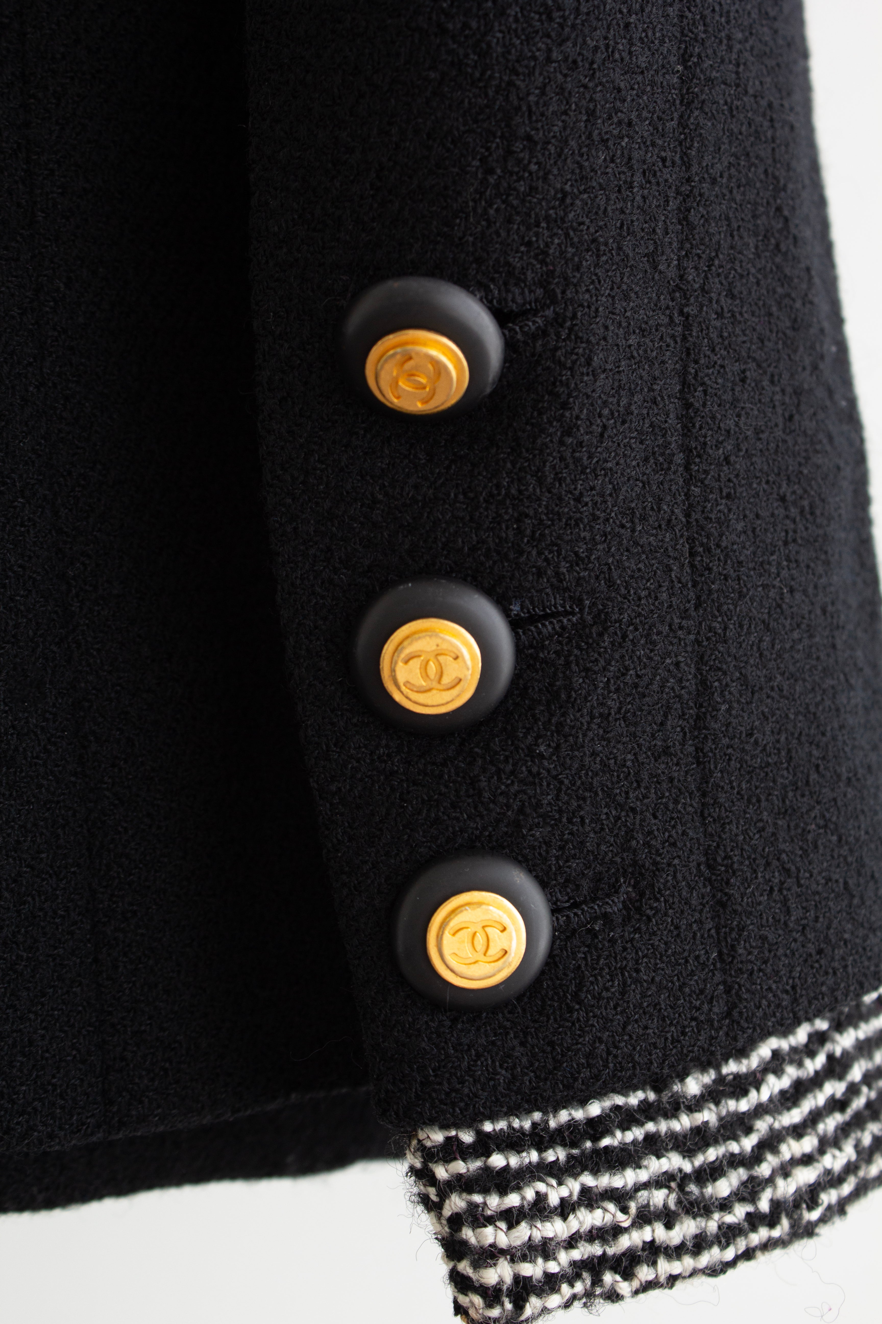 Chanel Haute Couture F/W 1993 Runway Black Grey Tweed Jacket Skirt Suit