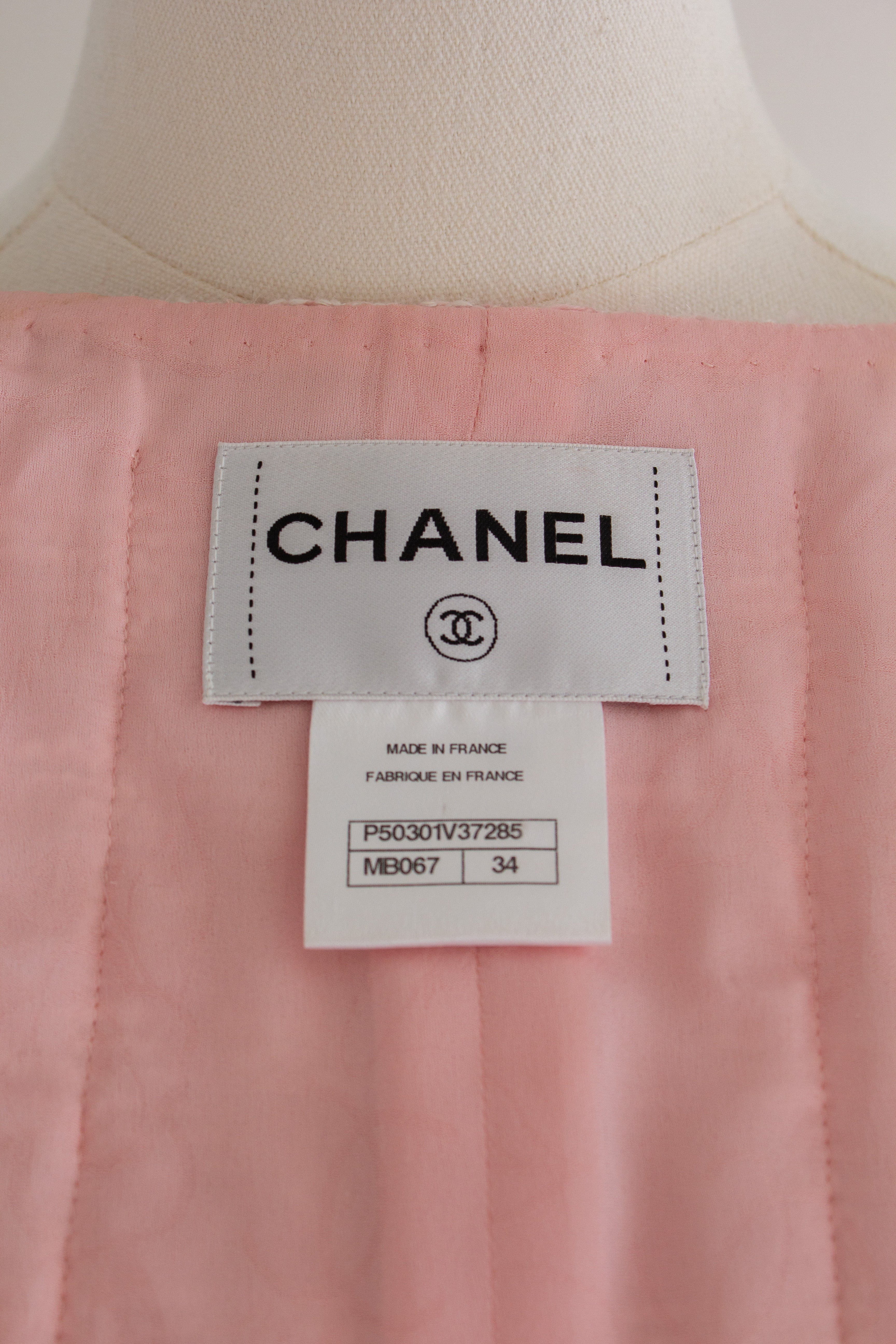 Chanel F/W 2014 Supermarket Pink Plaid 14A Fantasy Tweed Jacket Skirt Suit