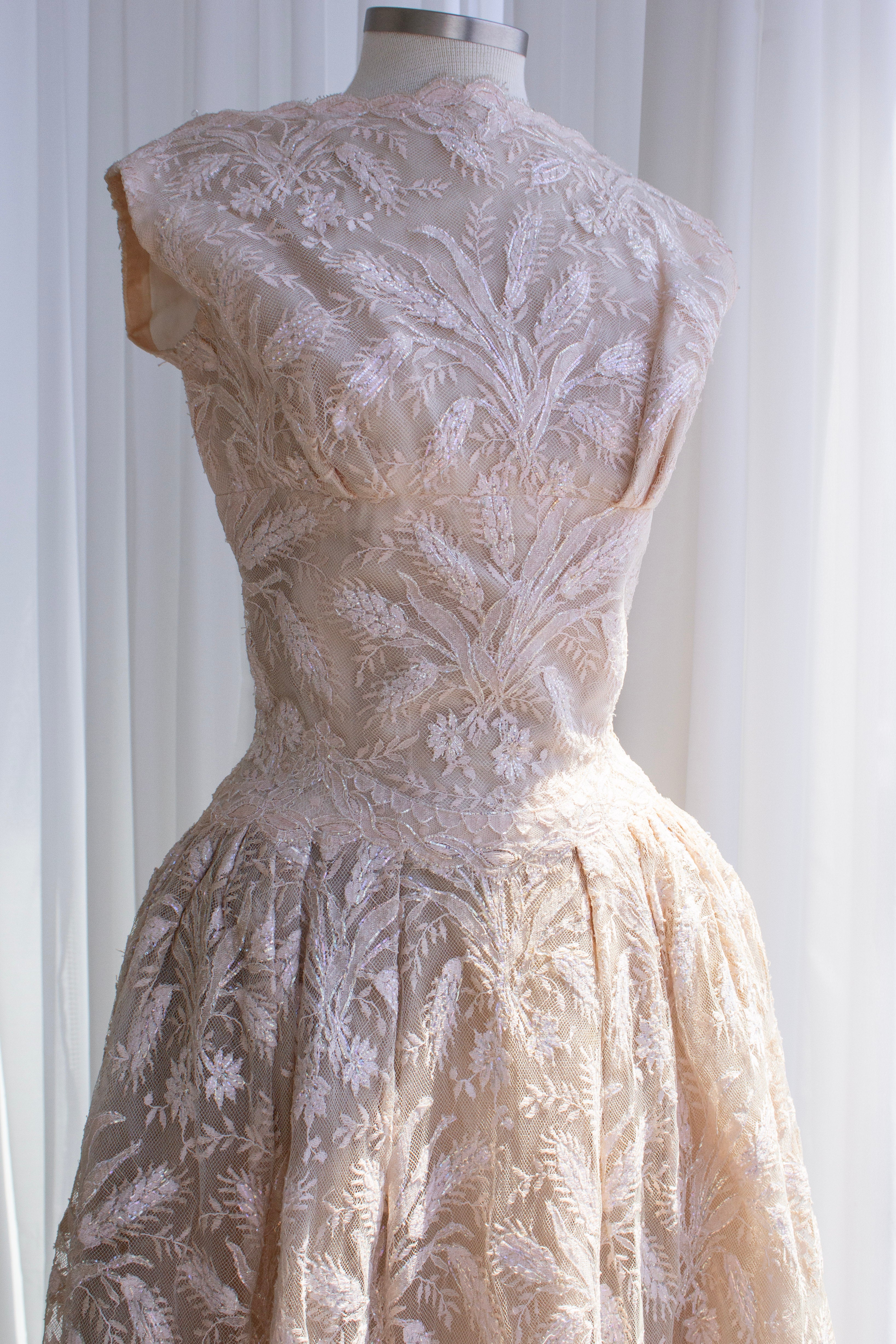 Chanel Haute Couture S/S 1960 Blush Pink Lace Wheat Dress