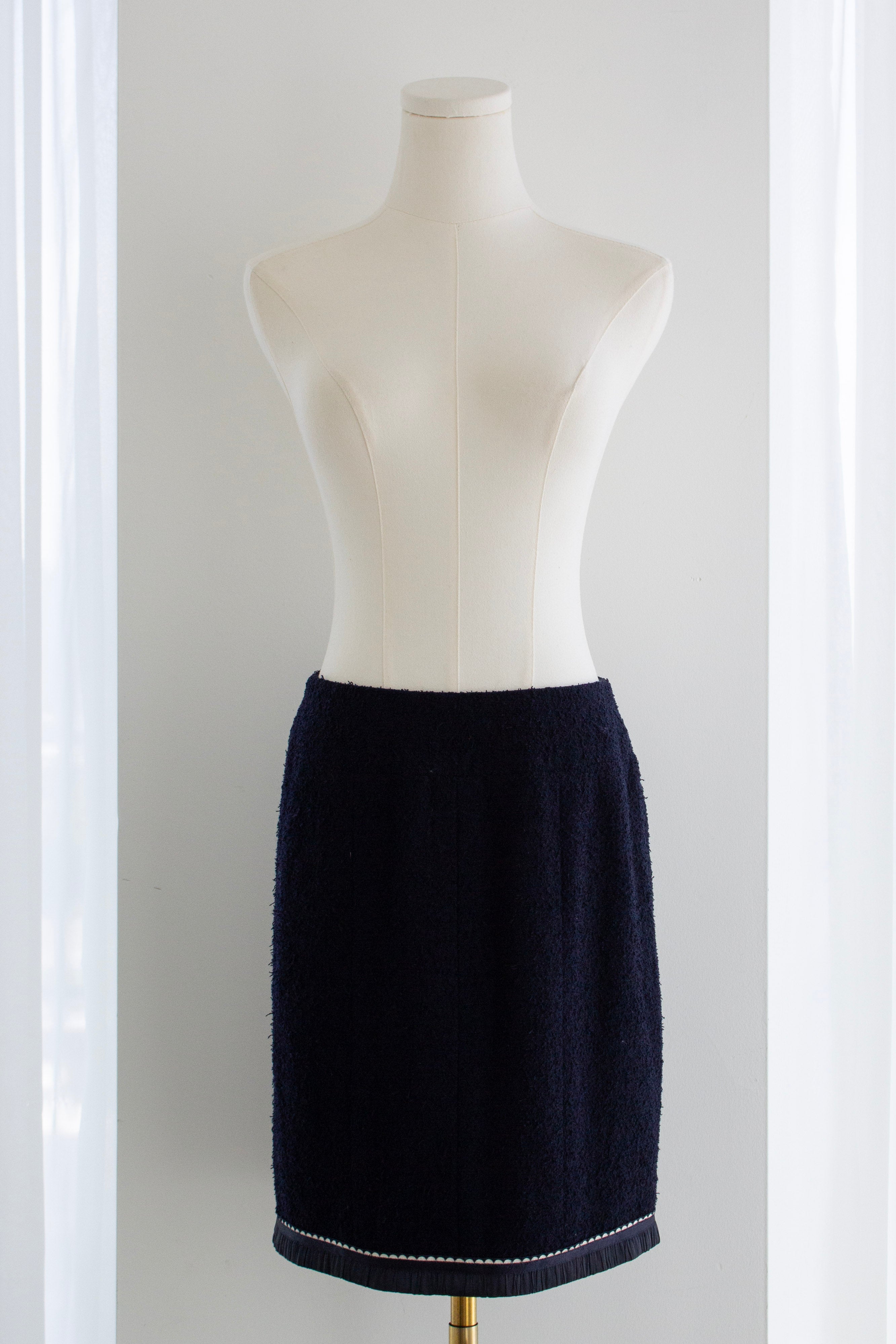 Chanel Vintage S/S1994 Navy Blue Logo Bow 94P Jacket Skirt Suit