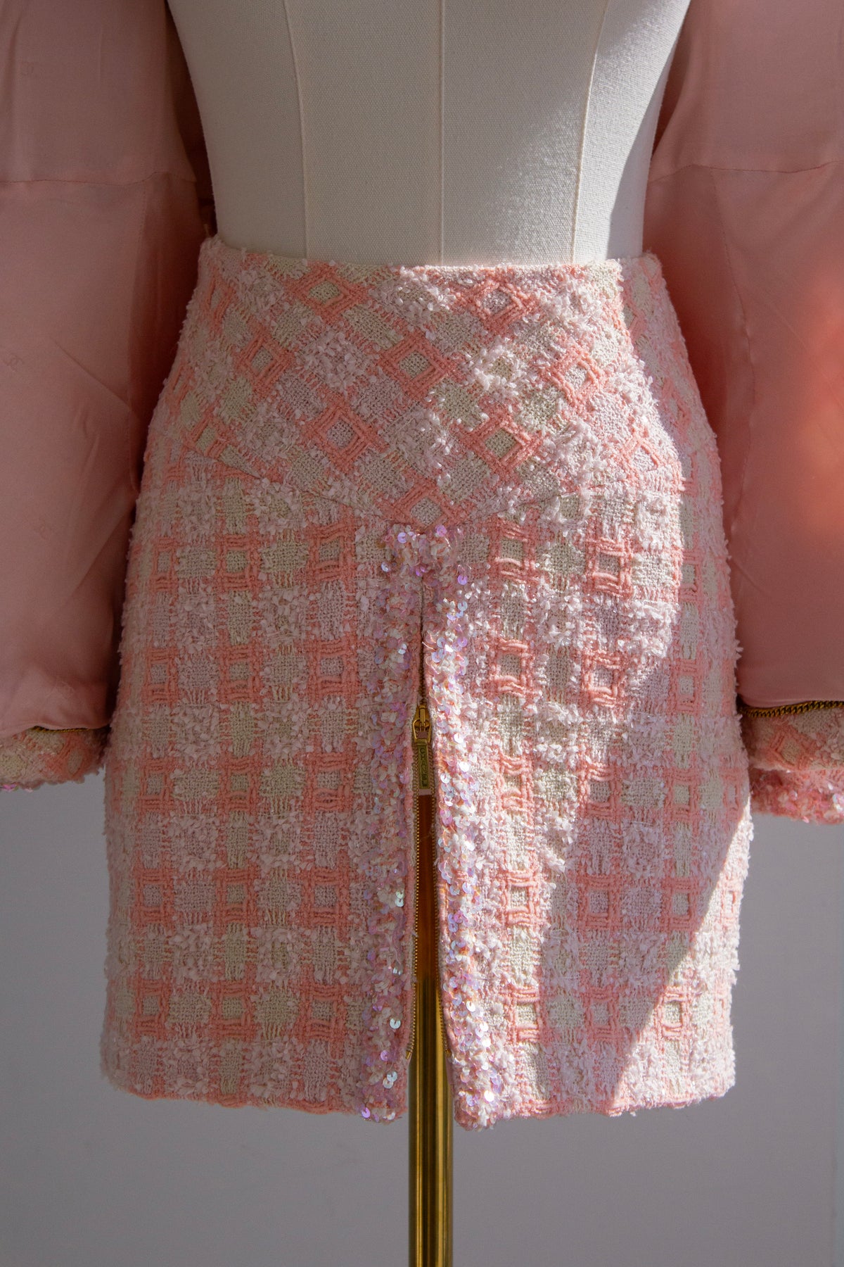 Chanel Vintage S/S 1995 Pink Sequin Tweed Barbie 95P Suit