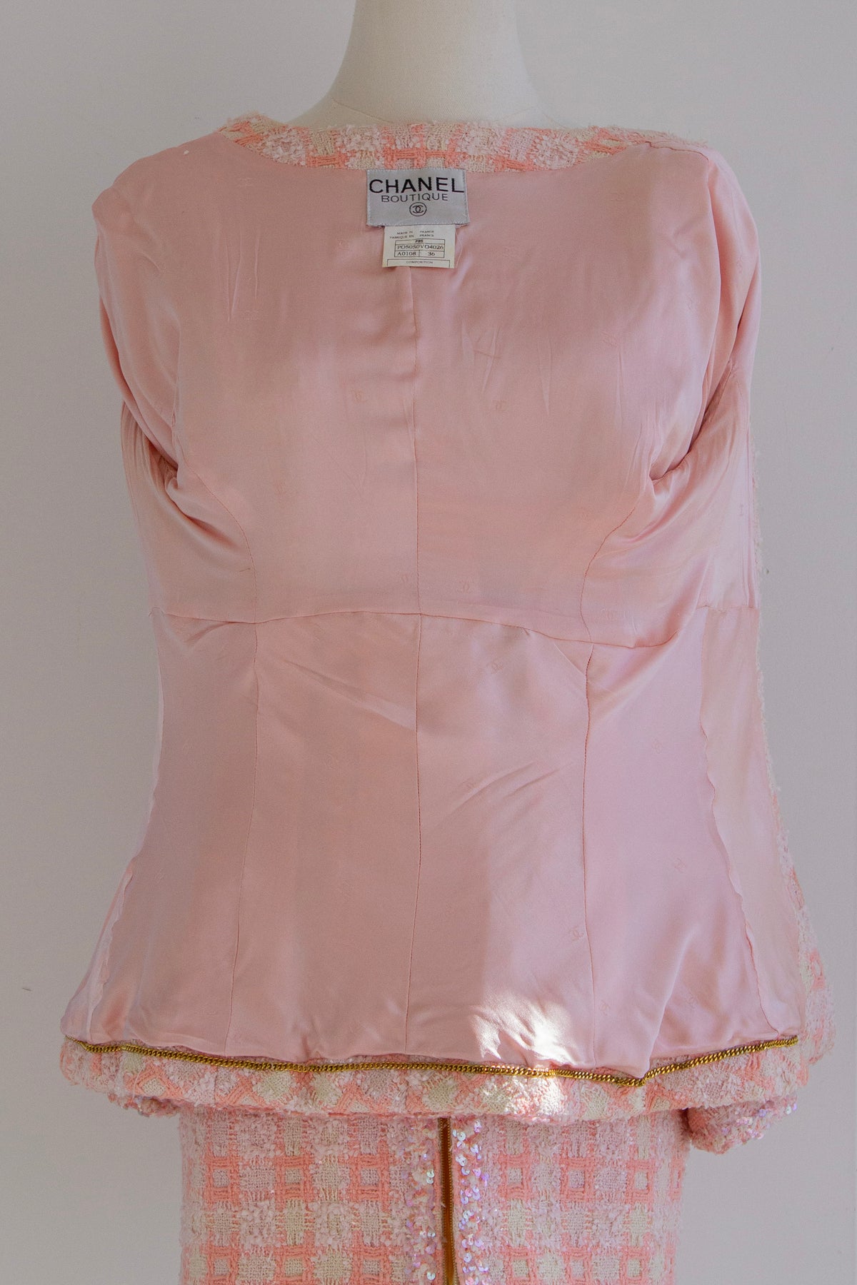 Chanel Vintage S/S 1995 Pink Sequin Tweed Barbie 95P Suit