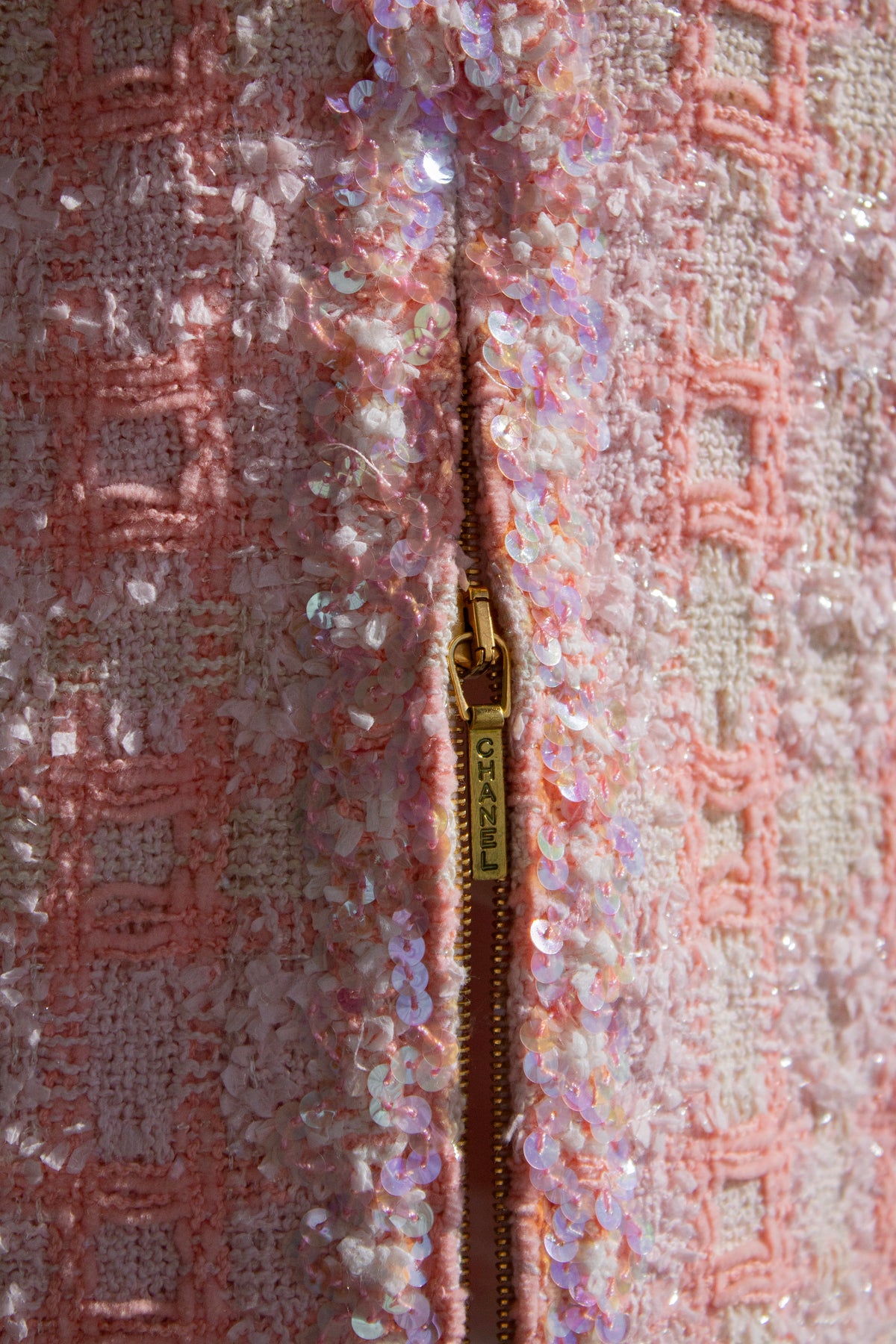 Chanel Vintage S/S 1995 Pink Sequin Tweed Barbie 95P Suit