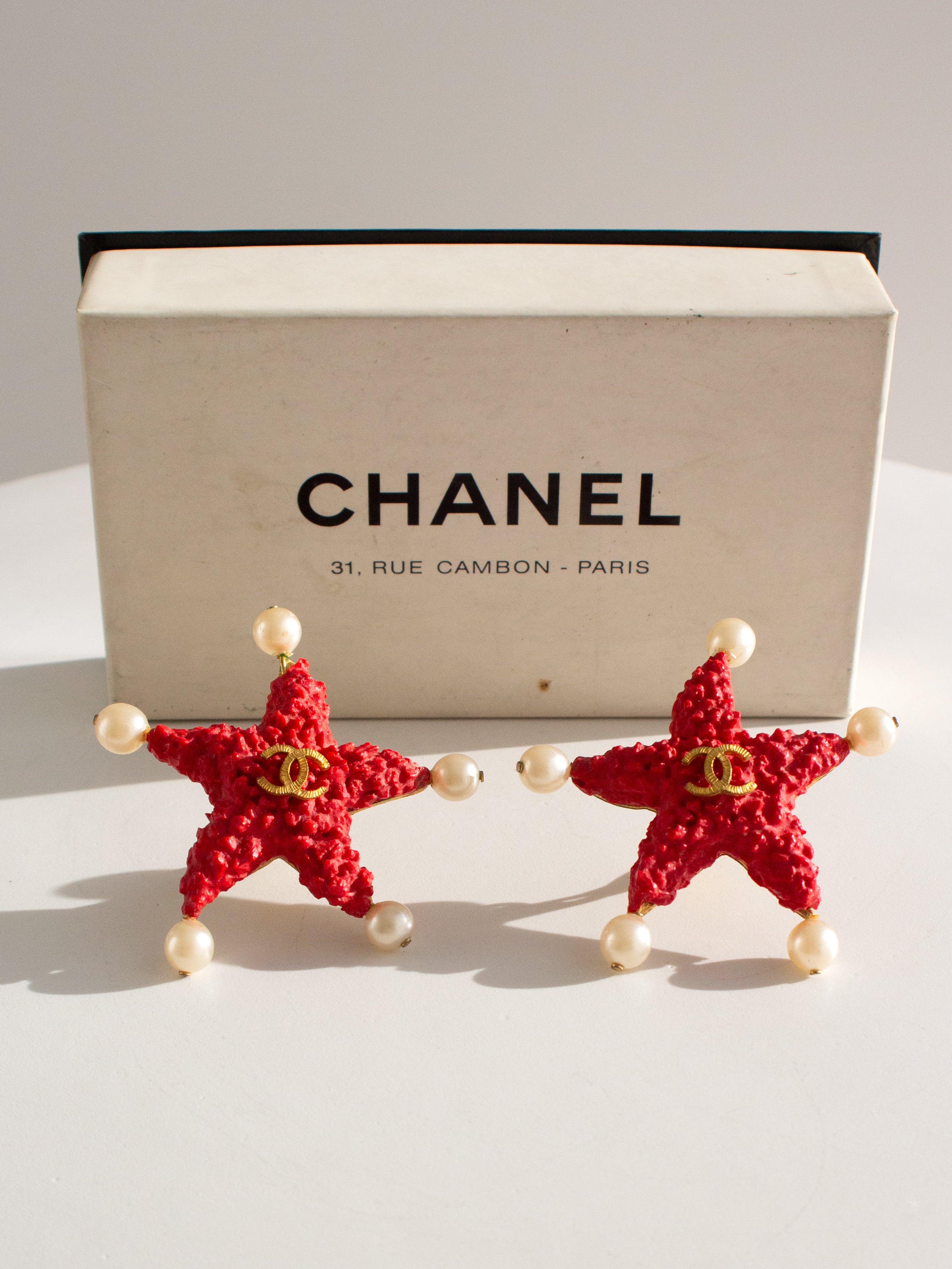 Chanel Vintage Cruise 1993 Starfish Lava Red Pearl 93C Earrings