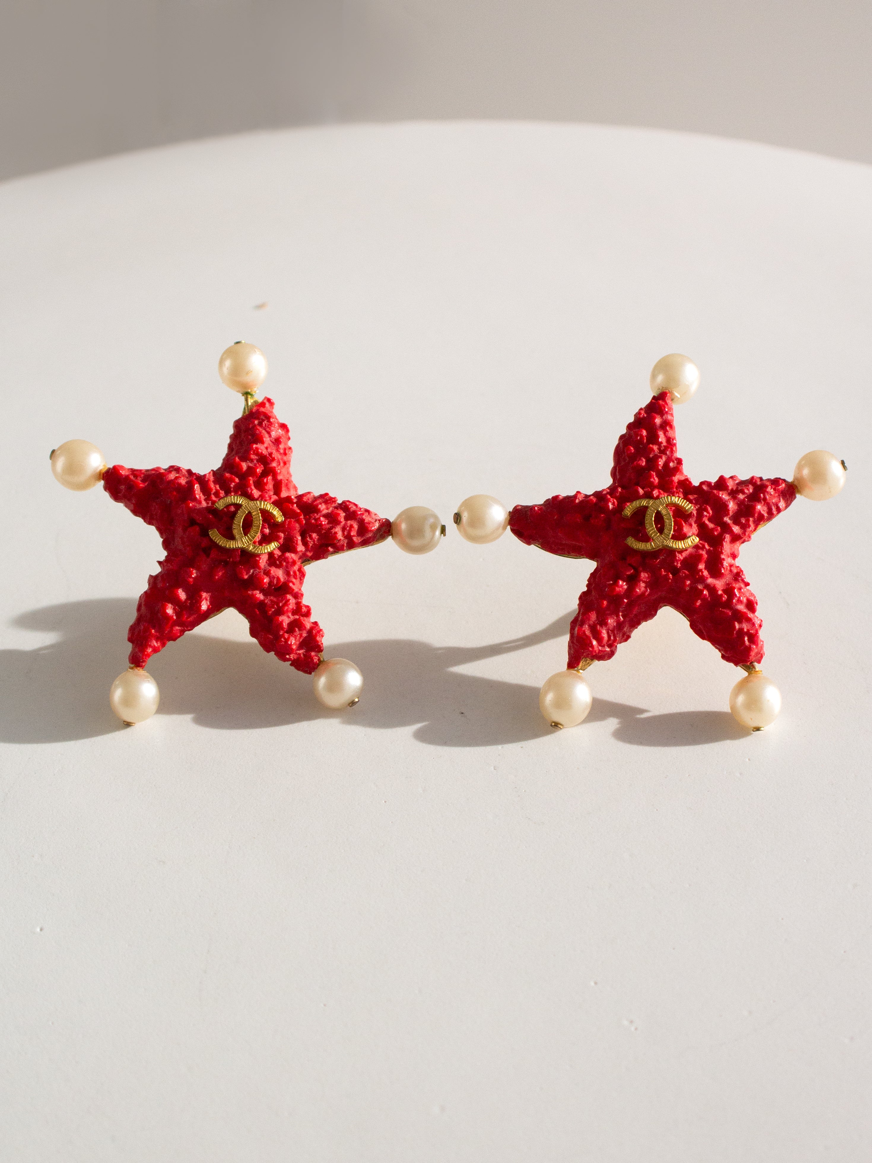 Chanel Vintage Cruise 1993 Starfish Lava Red Pearl 93C Earrings