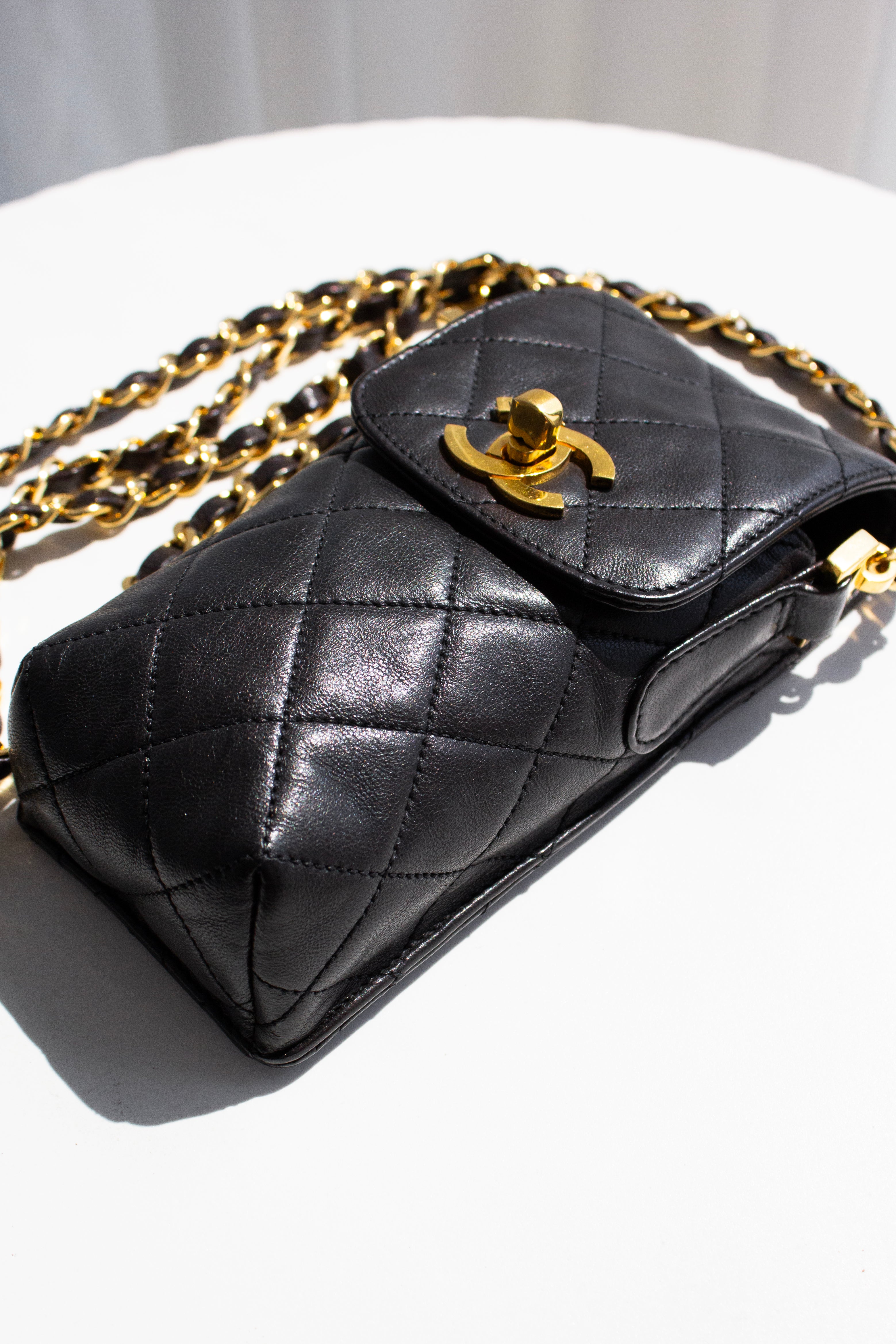 Chanel Vintage 1996 Black Lambskin Leather 24K Gold CC Turnlock 90s Phone Holder
