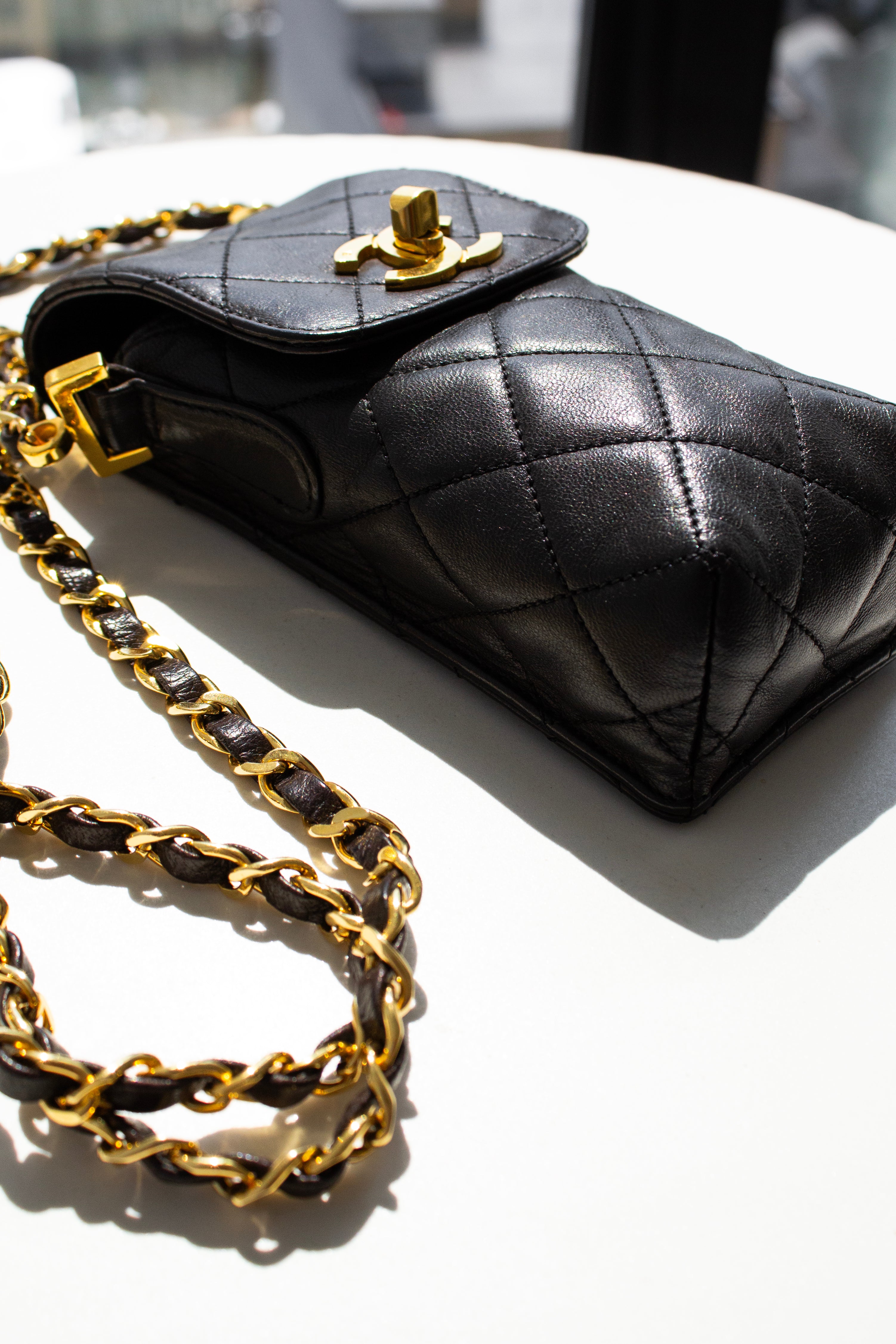 Chanel Vintage 1996 Black Lambskin Leather 24K Gold CC Turnlock 90s Phone Holder