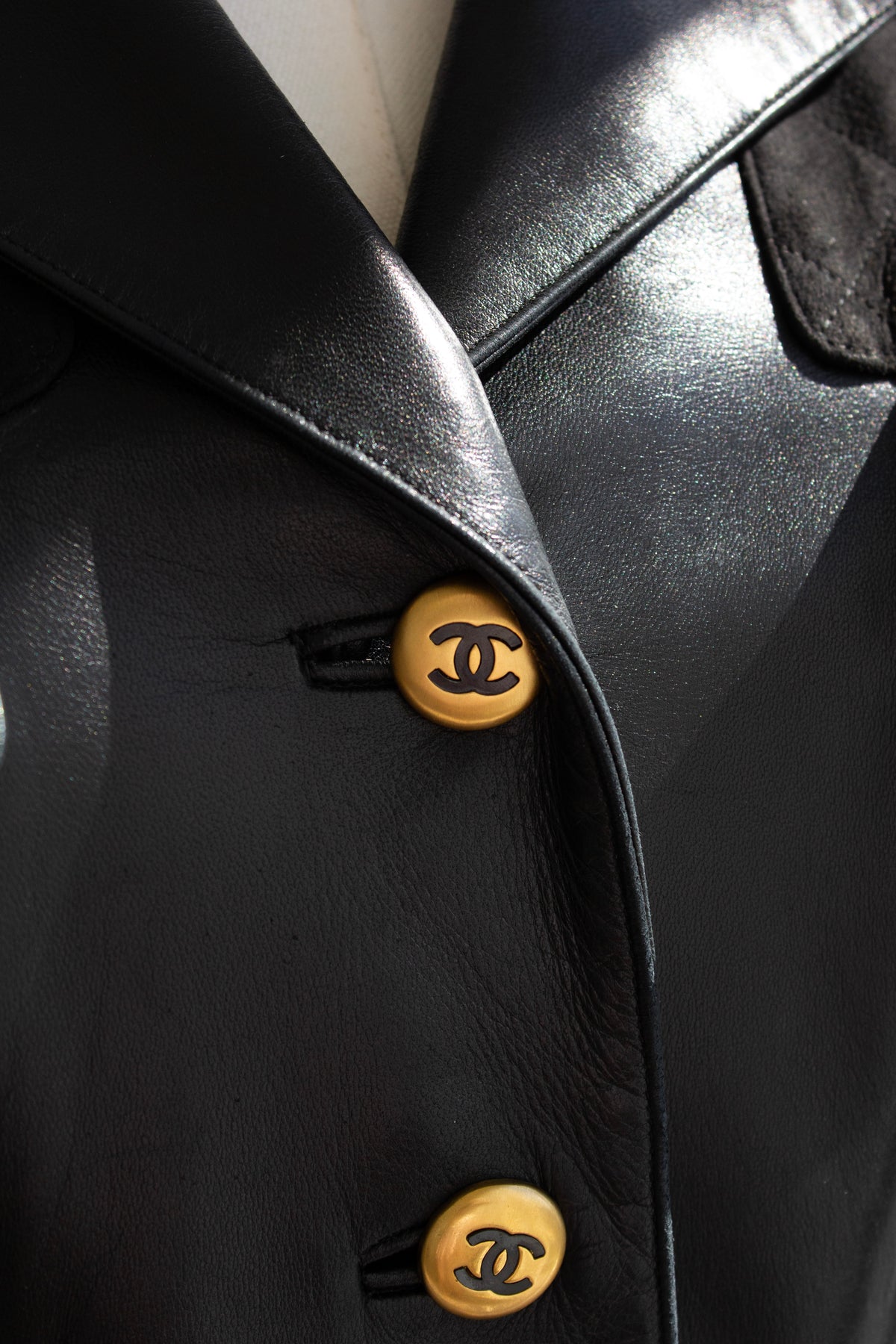 Chanel Vintage Fall/Winter 1992 Black Gold CC Lambskin Leather Suede Jacket