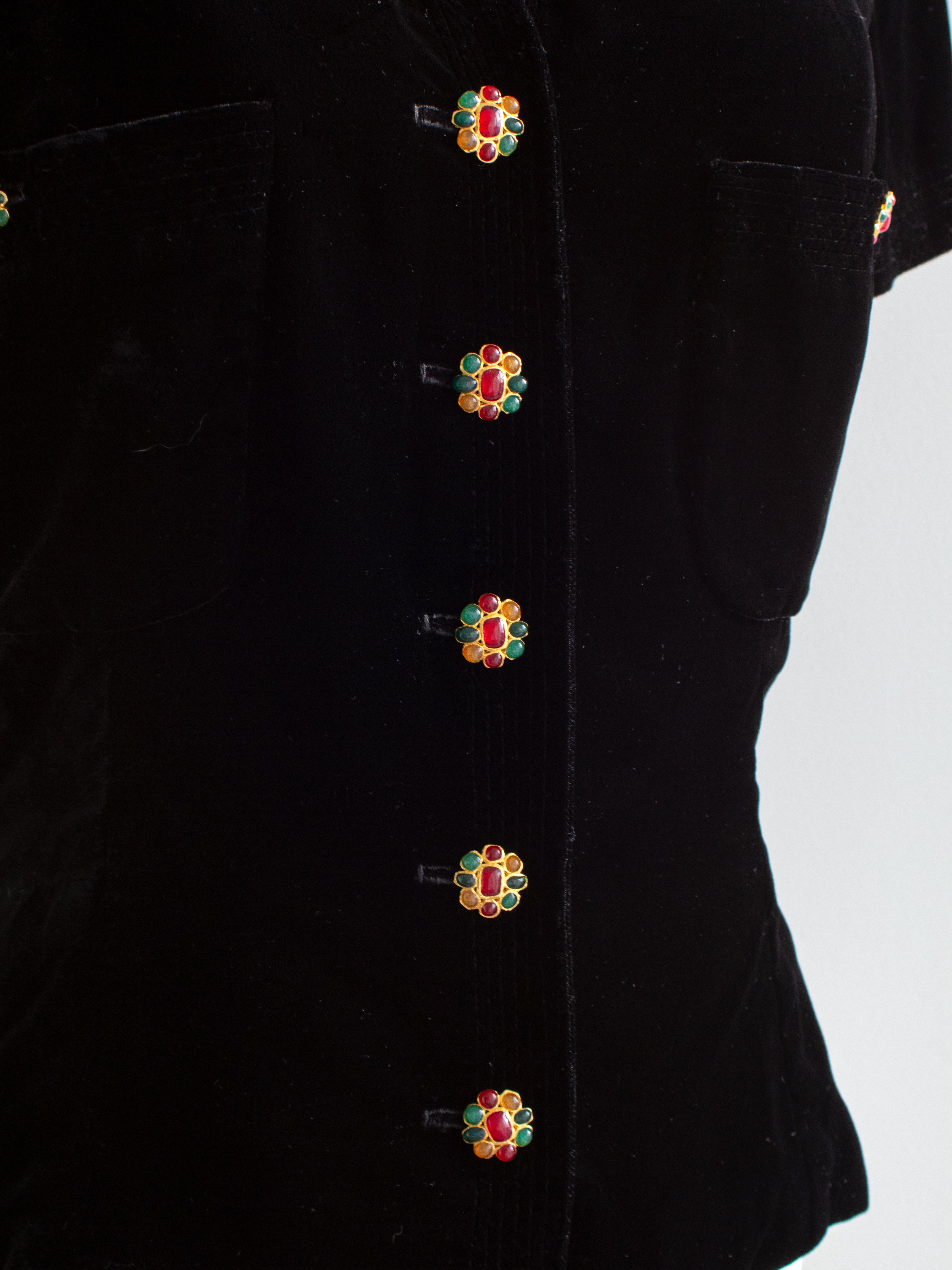 Chanel Vintage F/W1996 Runway Black Velvet LBJ Gold Gripoix Jeweled 96A Jacket