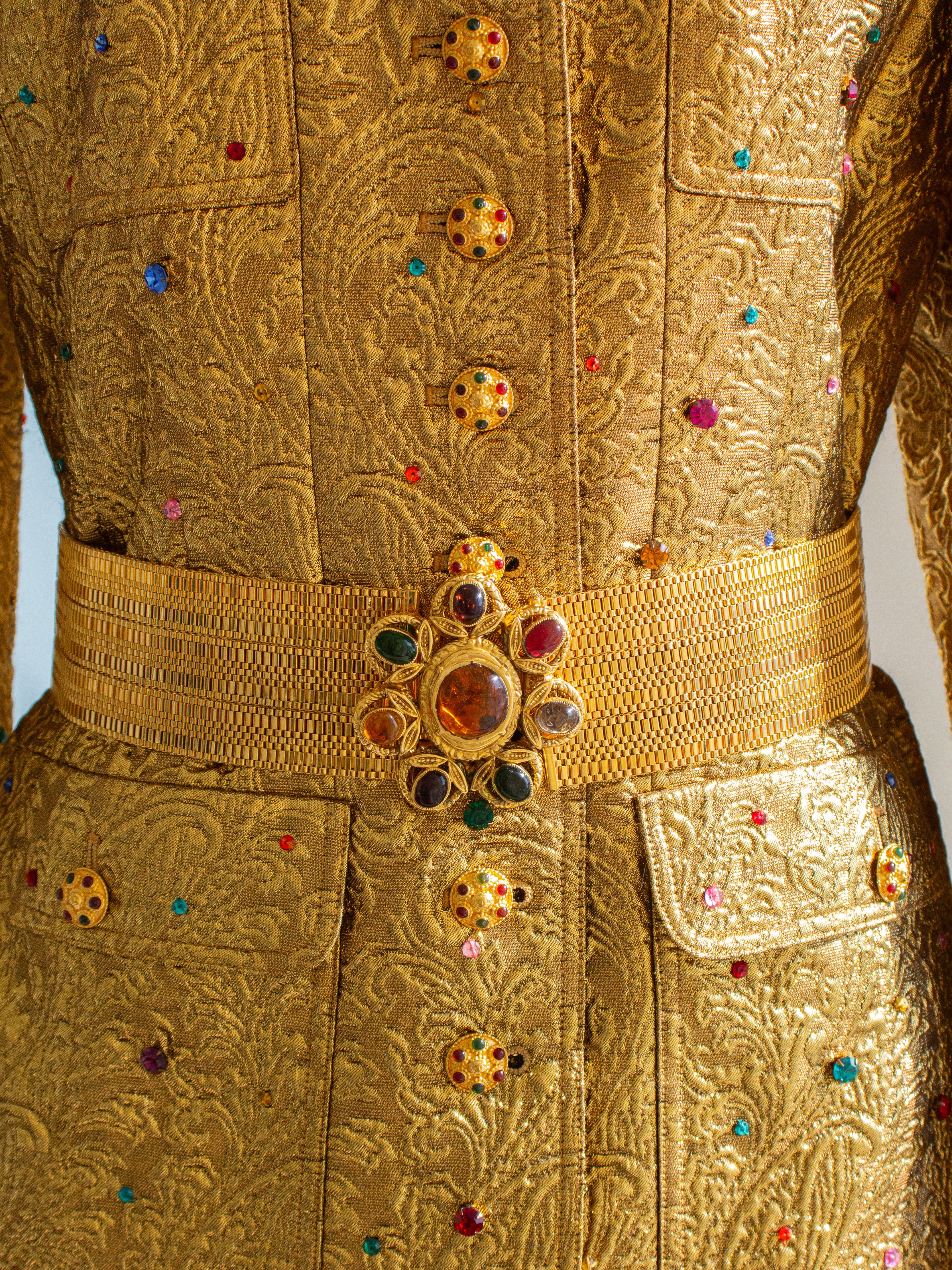 Chanel Vintage F/W 1996 Gold Brocade Mughal Jeweled Gripoix 96A Jacket
