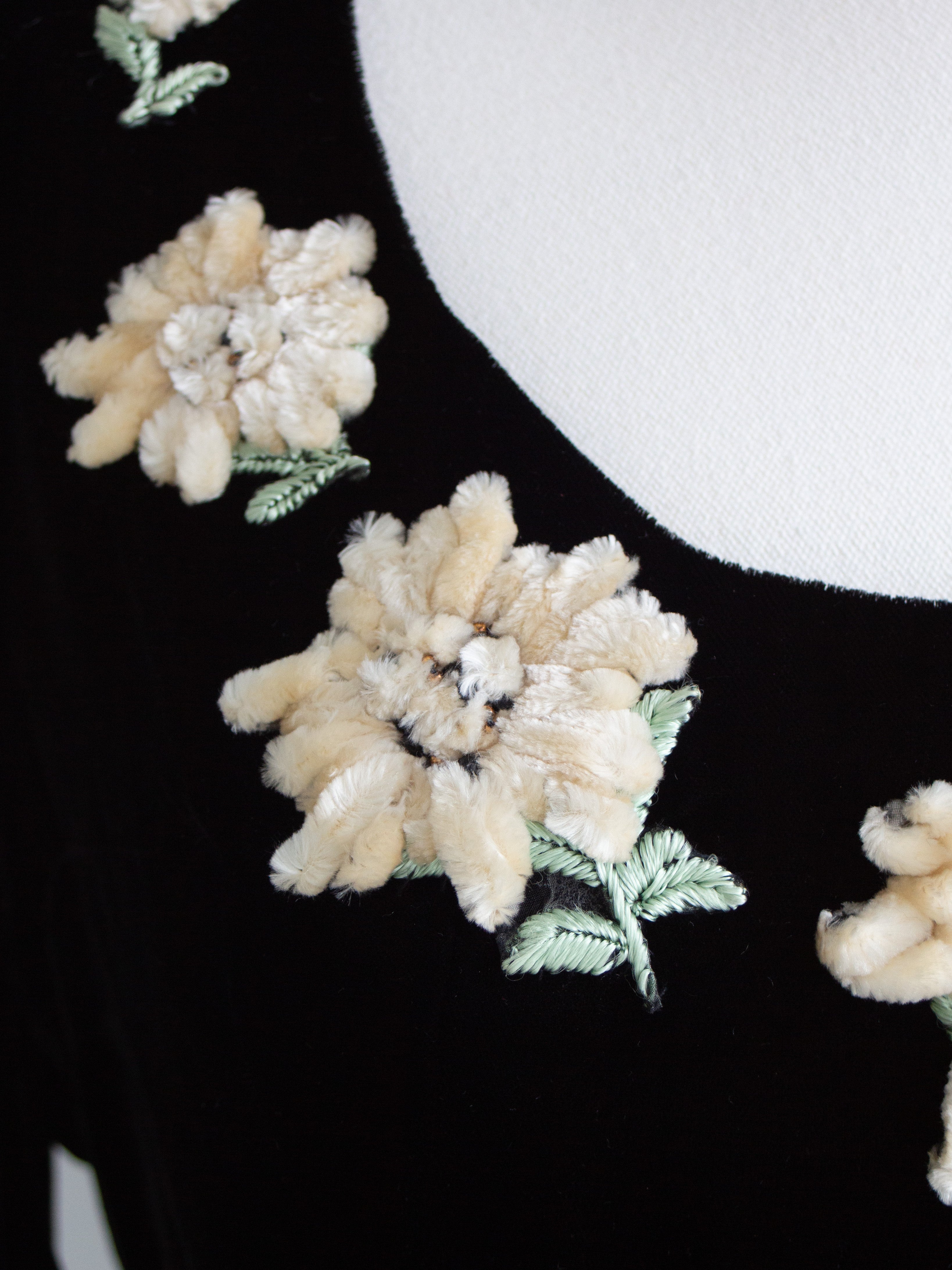 Chanel Vintage F/W1988 black Velvet Edelweiss Flower Embroidered Scoop Neck Top