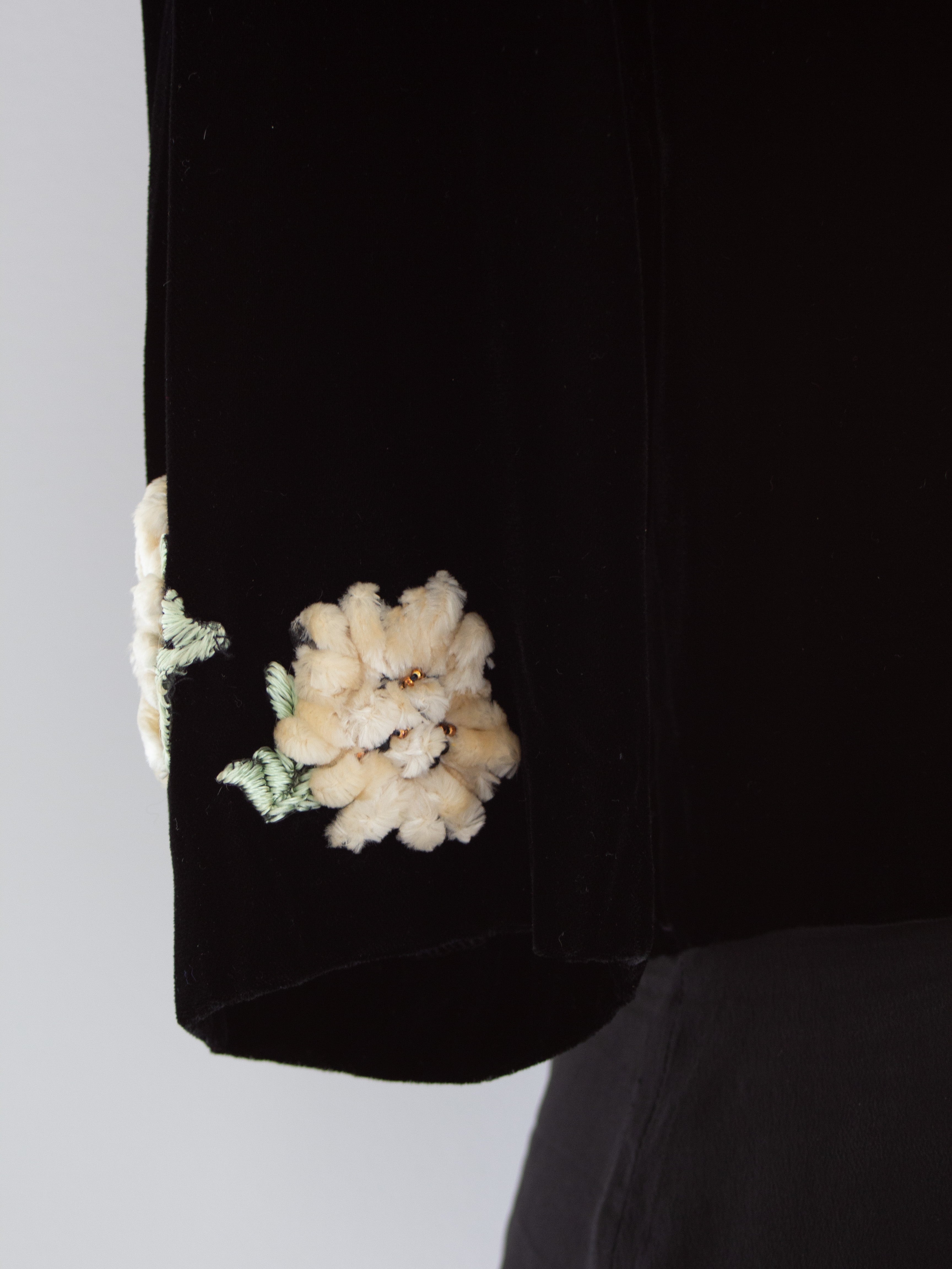 Chanel Vintage F/W1988 black Velvet Edelweiss Flower Embroidered Scoop Neck Top