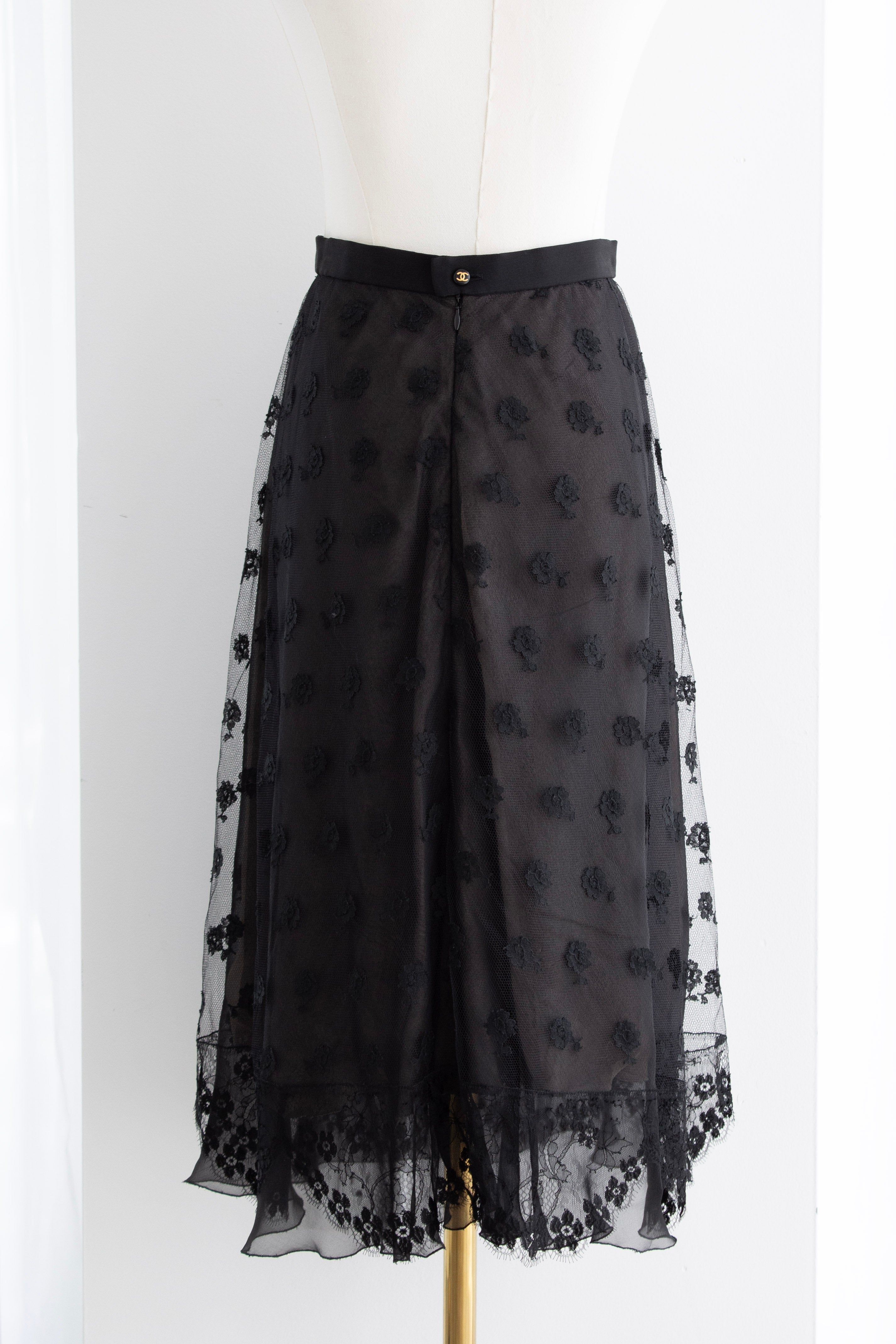 Chanel Vintage Fall/Winter 1995 Black Floral Lace 95A Midi Skirt