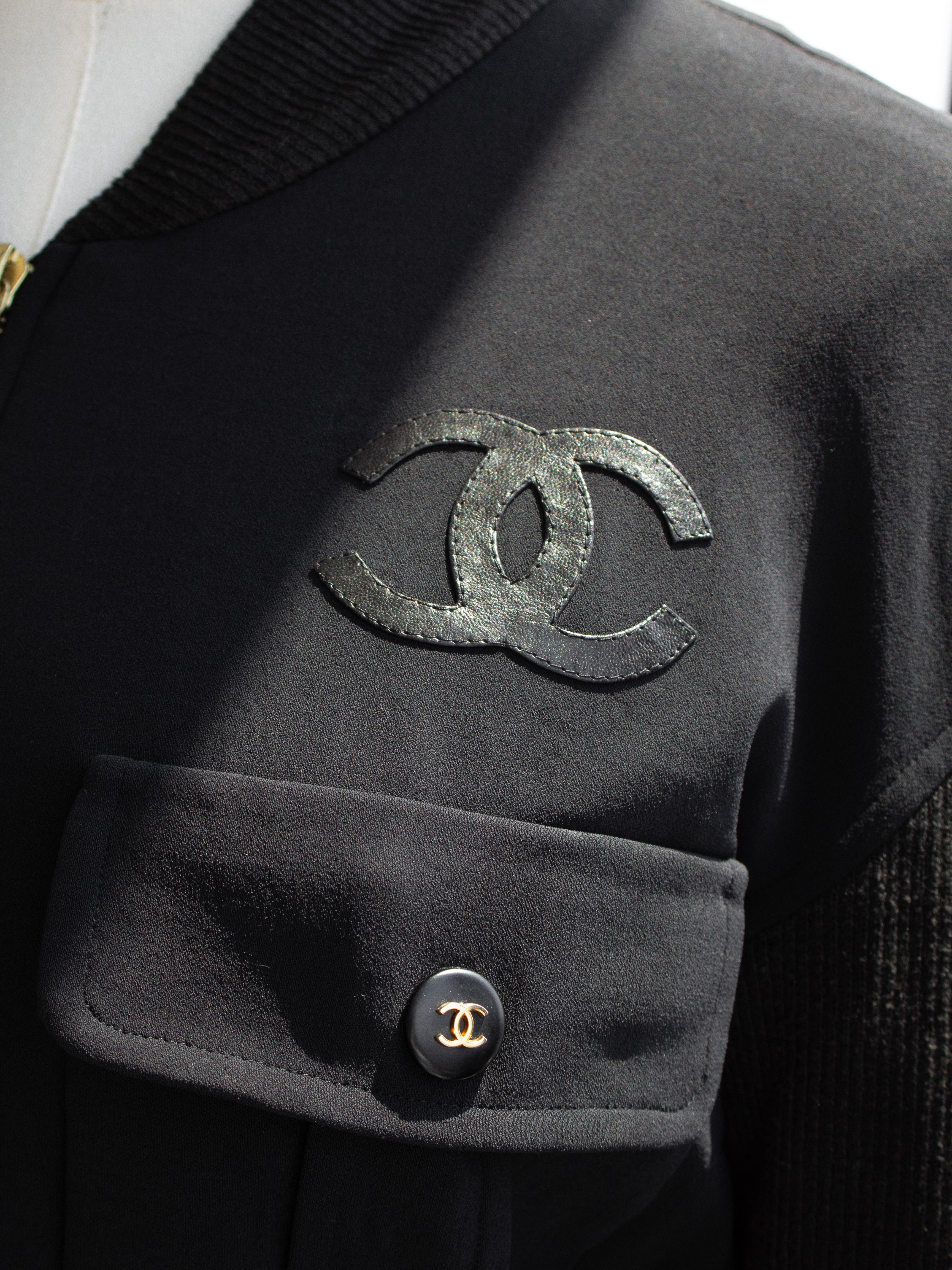 Chanel Vintage S/S 1992 Karl Black CC Knit Zip Knee Length 90s Dress