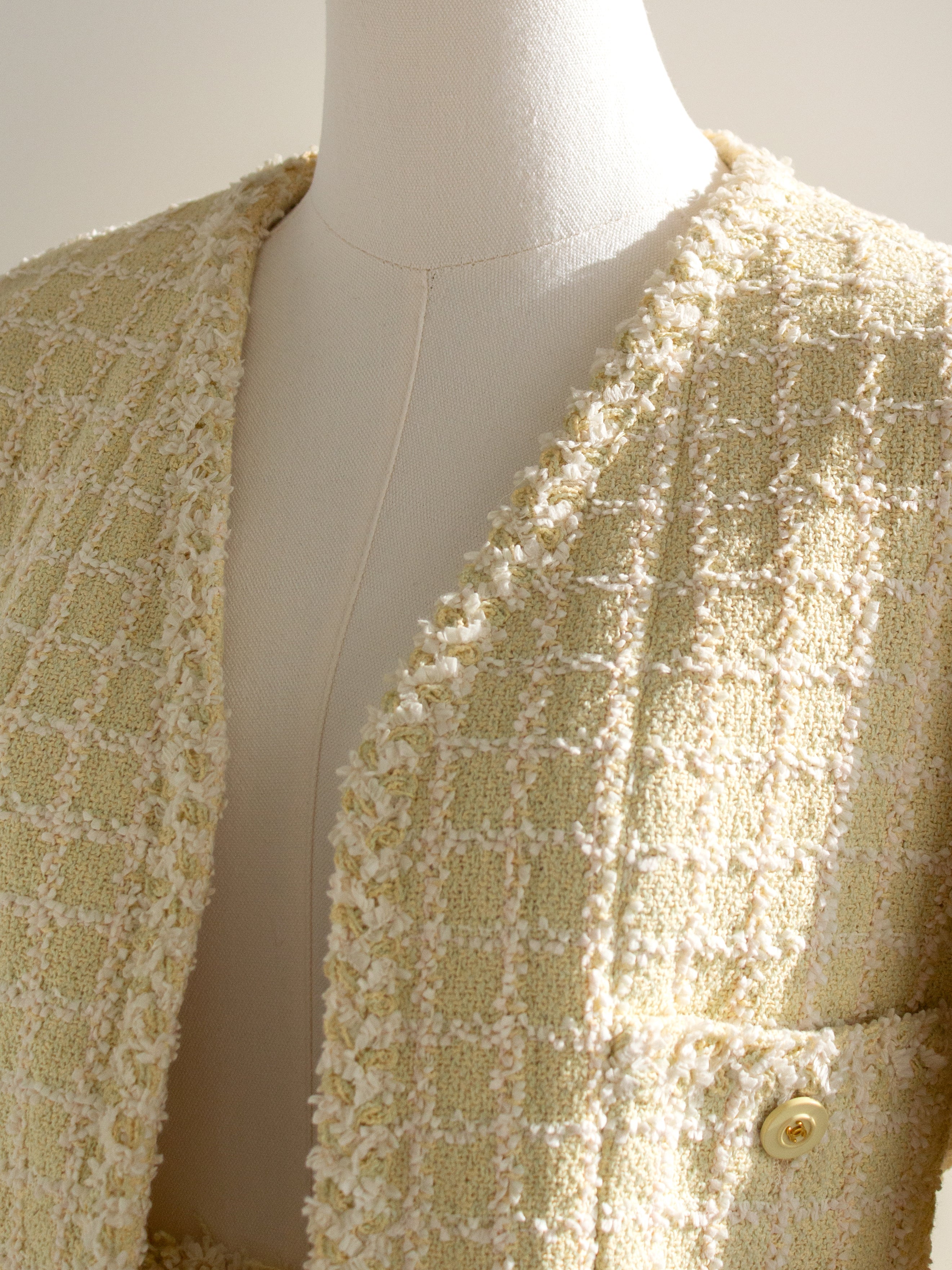 Chanel Vintage S/S 1994 Yellow Green Fantasy Tweed 94P Jacket Skirt Suit