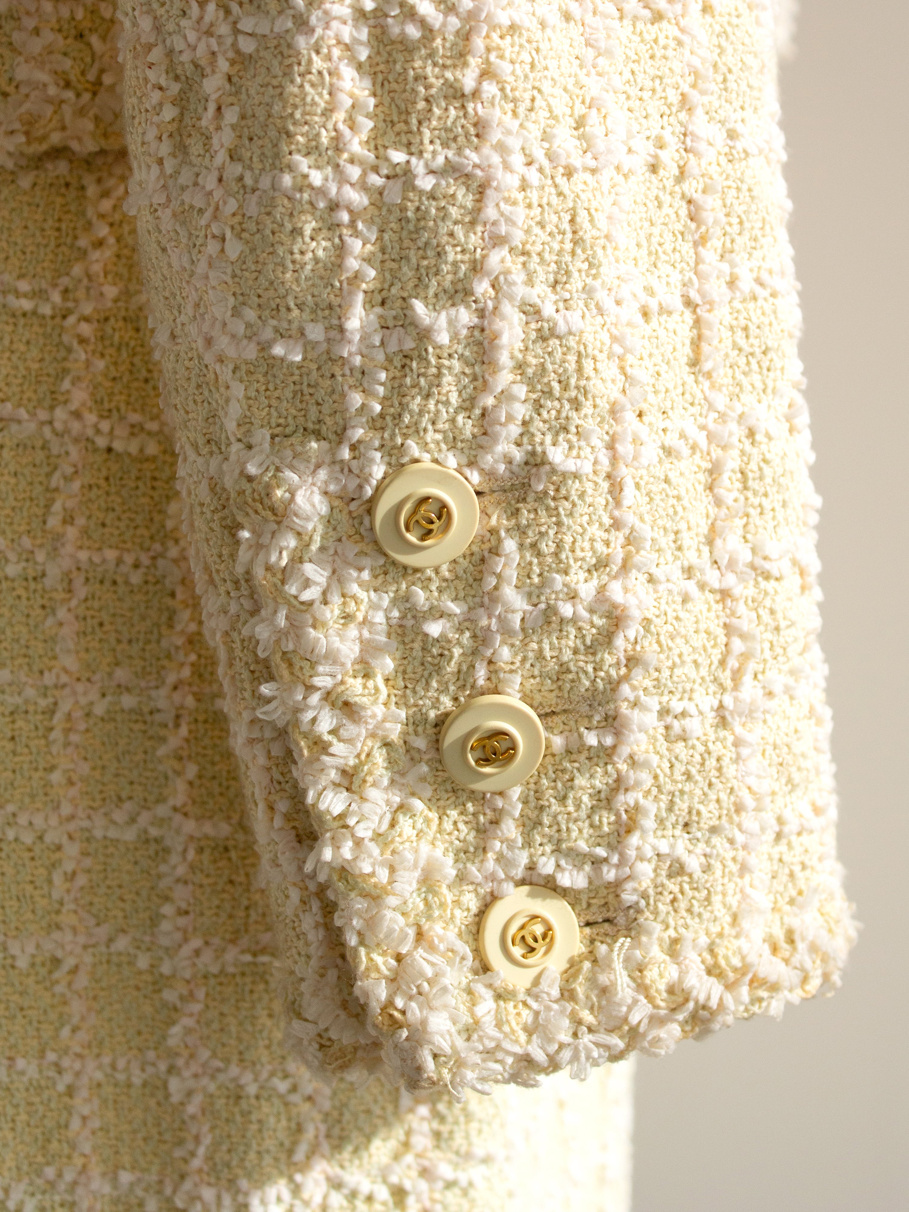 Chanel Vintage S/S 1994 Yellow Green Fantasy Tweed 94P Jacket Skirt Suit