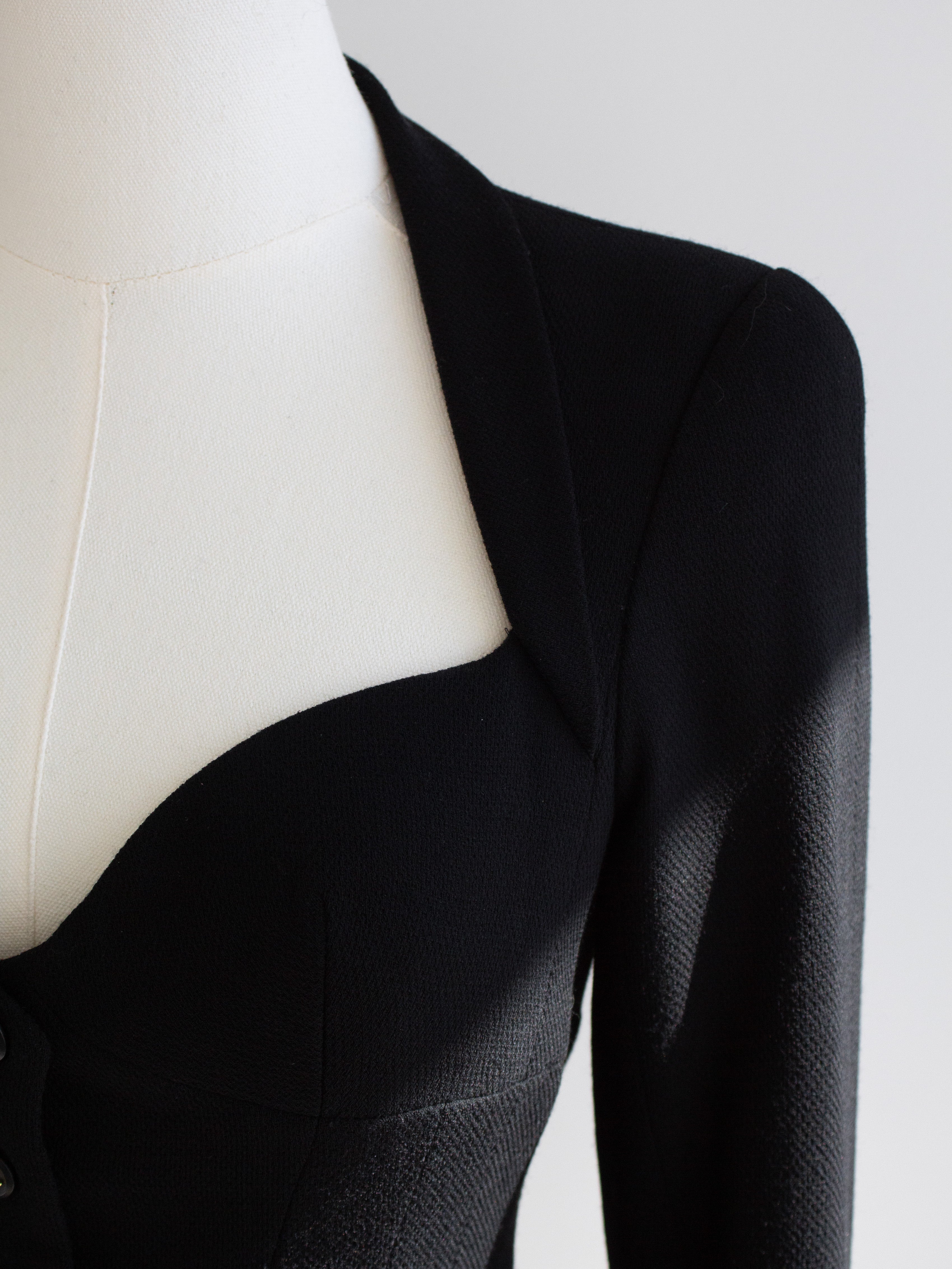 Chanel Vintage S/S 1995 Barbie Black Gold CC Sweetheart Cropped 95P Belted Jacket