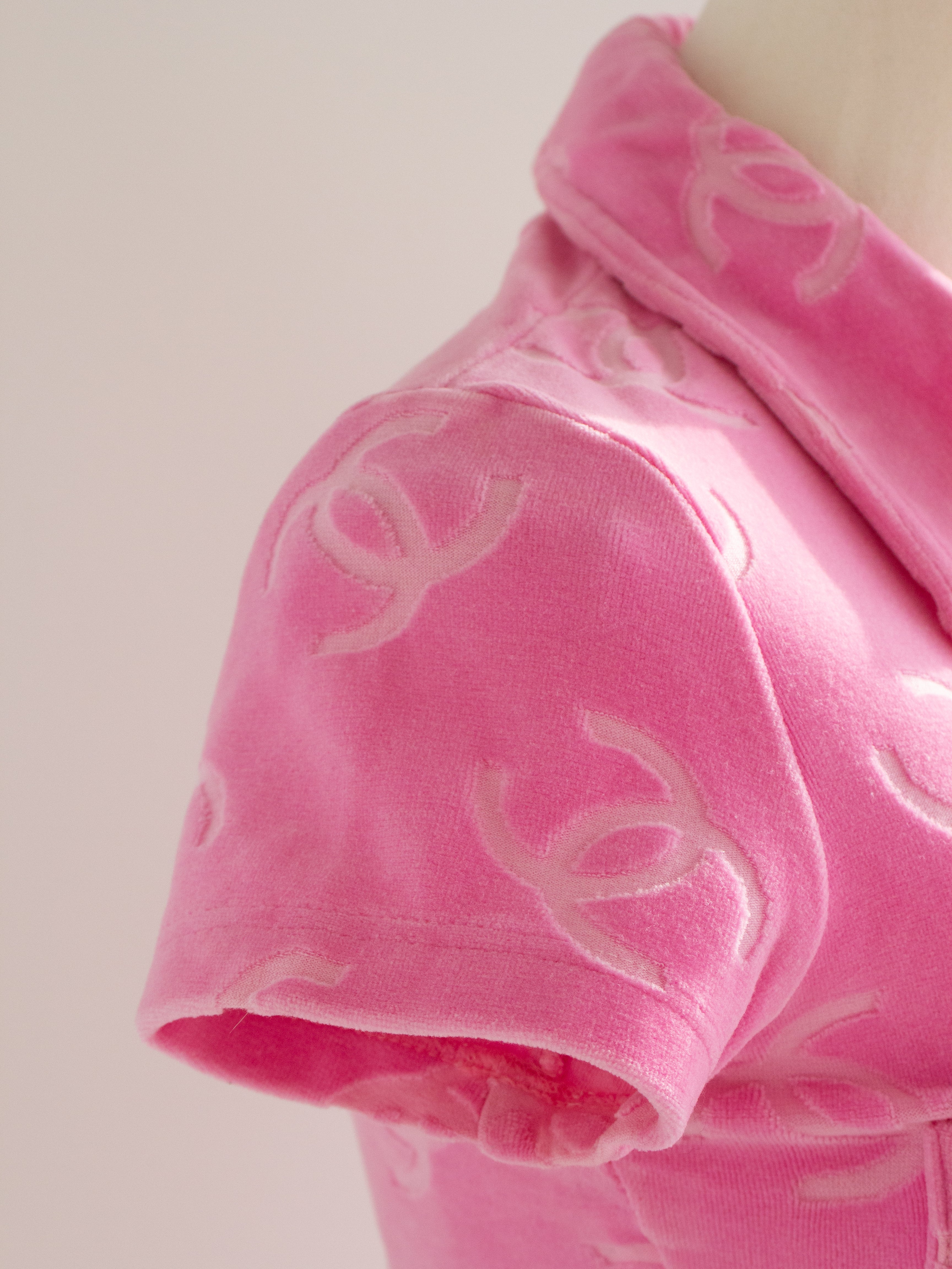 Chanel Vintage S/S 1996 Pink Velour CC Logo Button 96P Top