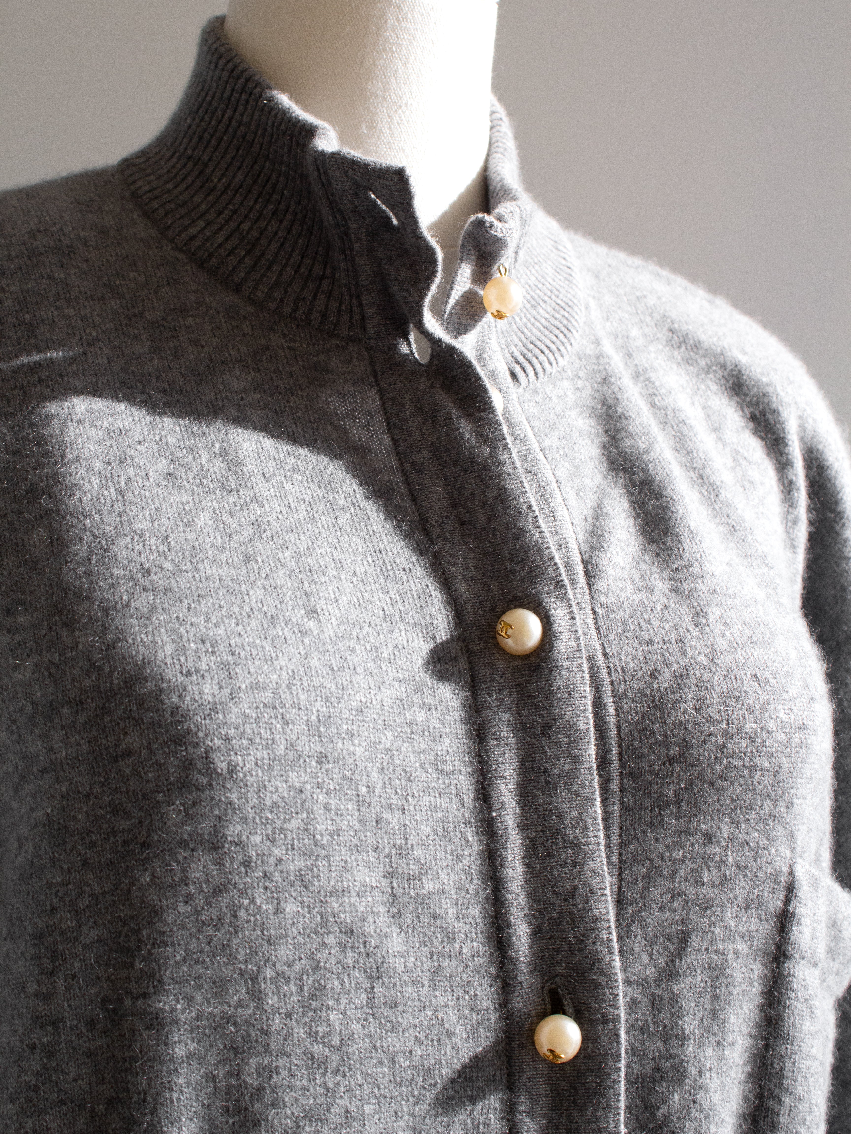 Rare Chanel F/W 1991 Grey White Pearl CC Cashmere Linda 91A Jumpsuit