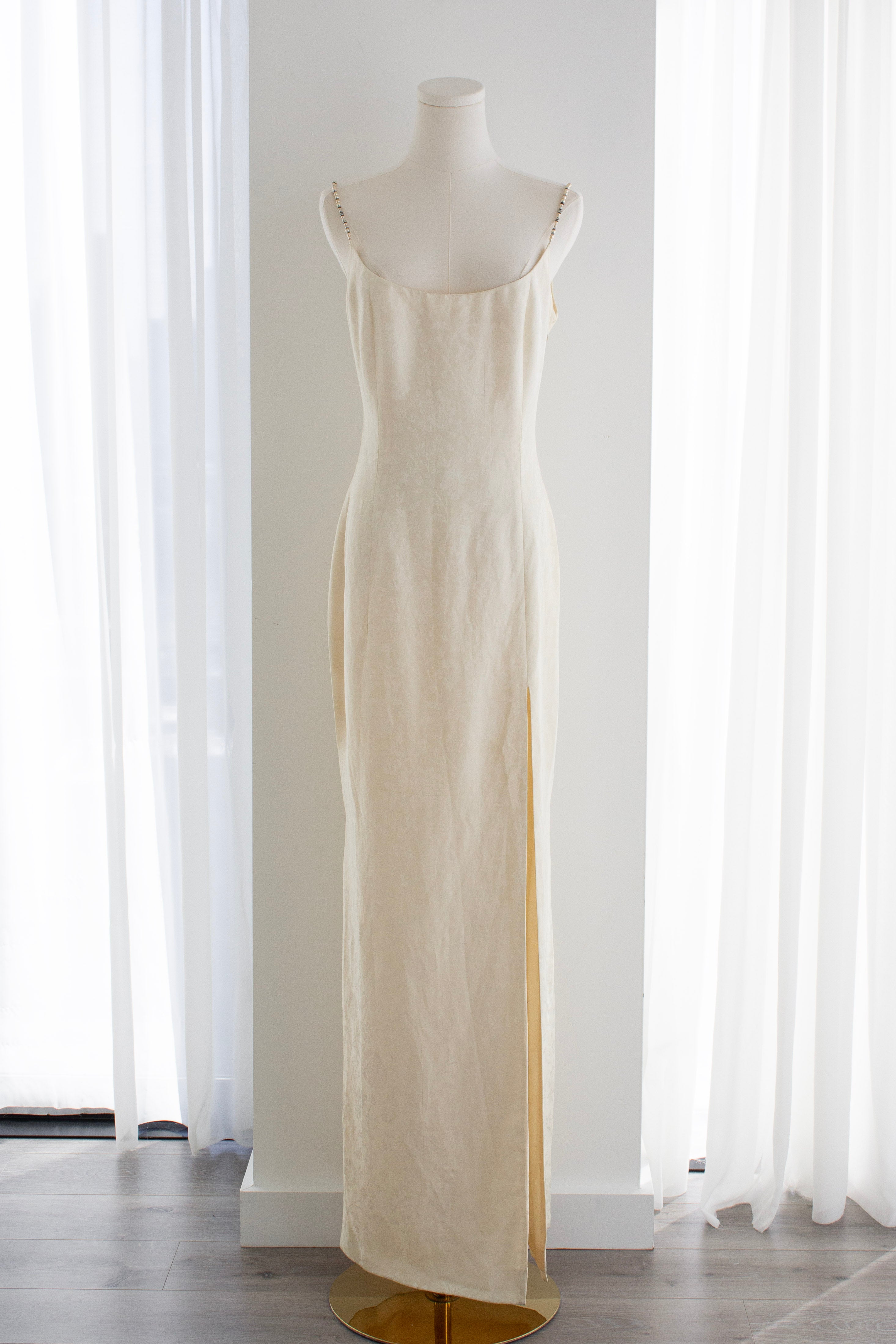 Christian Dior By John Galliano S/S 1998 In A Boudoir Mood White Pearl Jacquard Gown