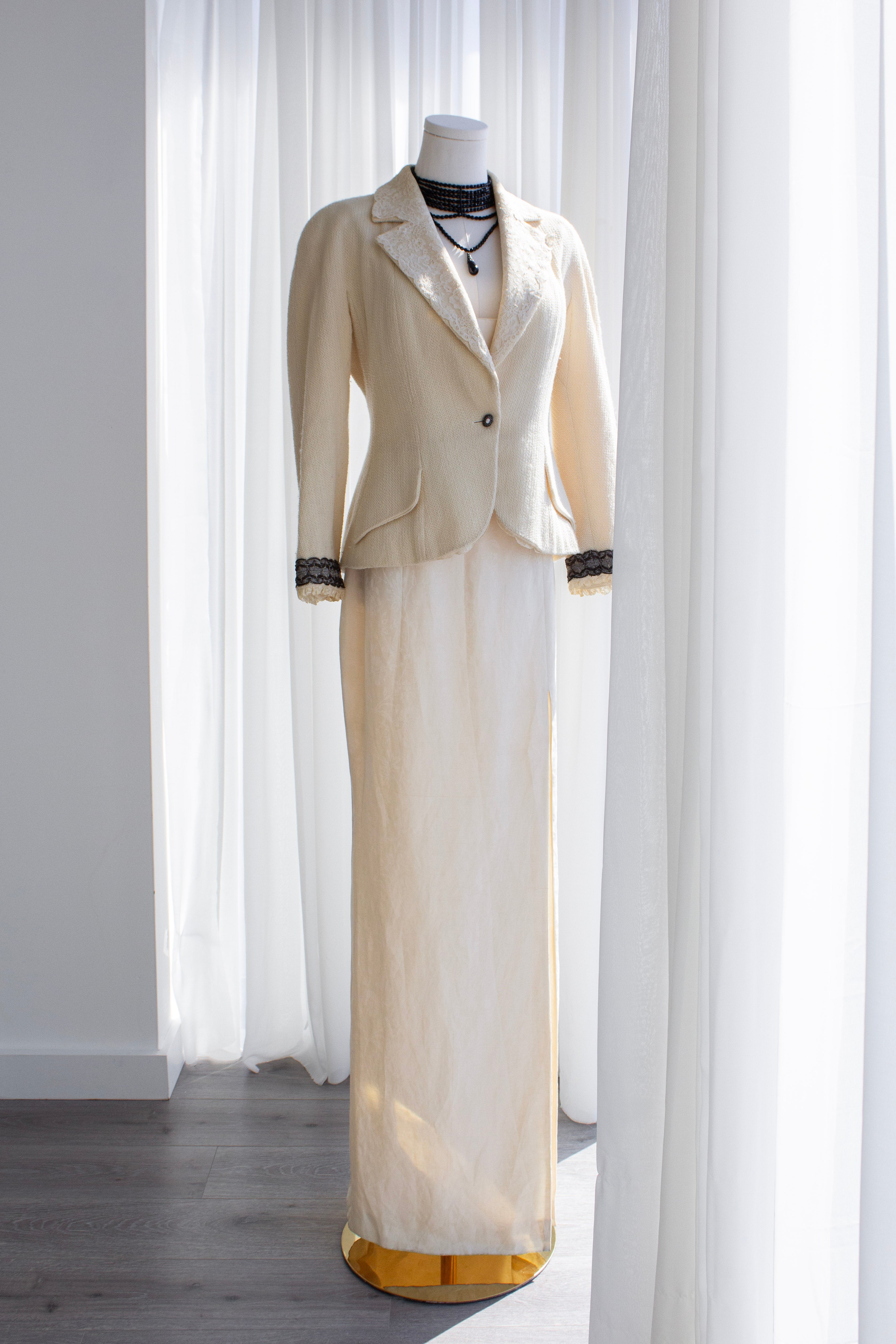 Christian Dior By John Galliano S/S 1998 In A Boudoir Mood White Pearl Jacquard Gown