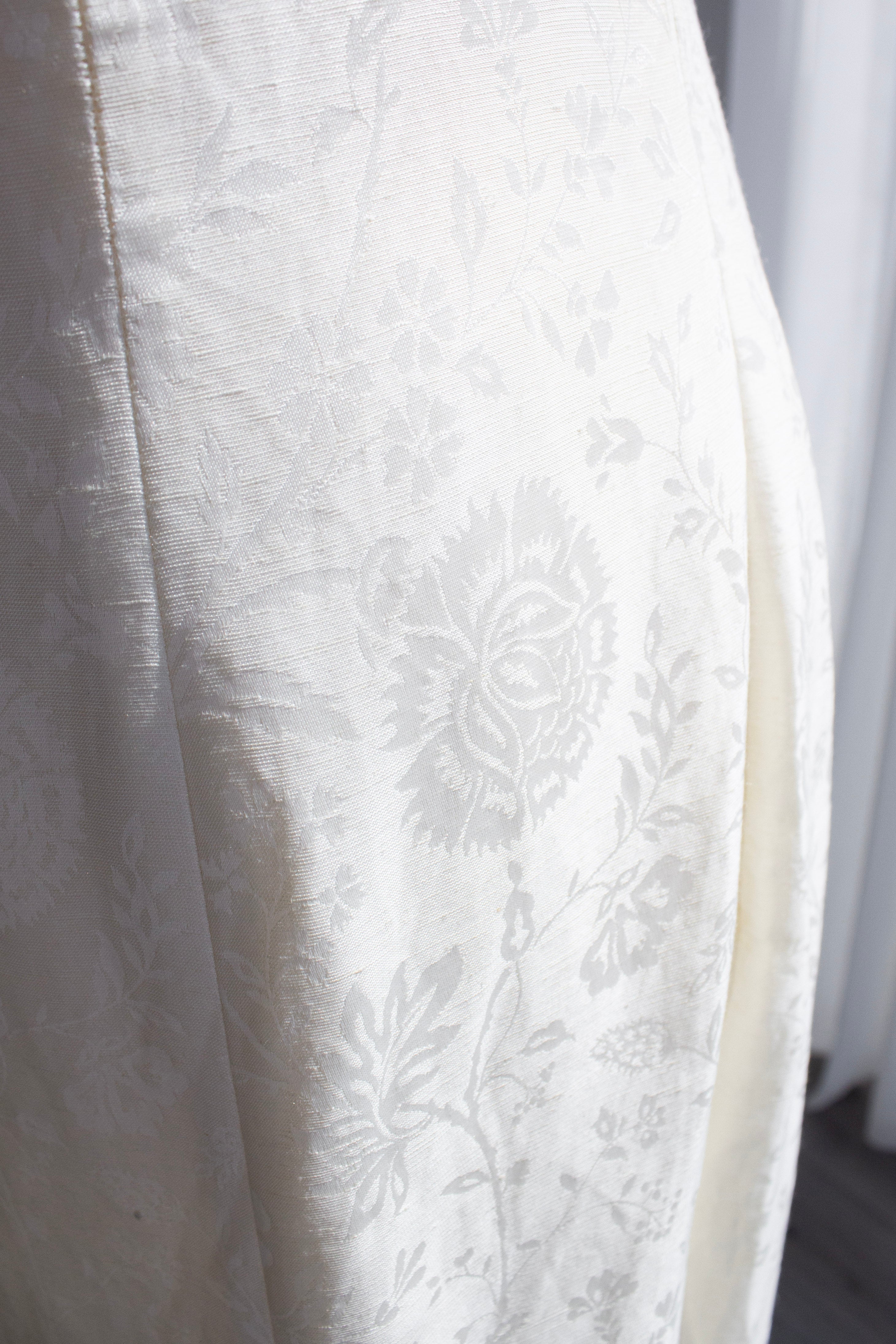Christian Dior By John Galliano S/S 1998 In A Boudoir Mood White Pearl Jacquard Gown