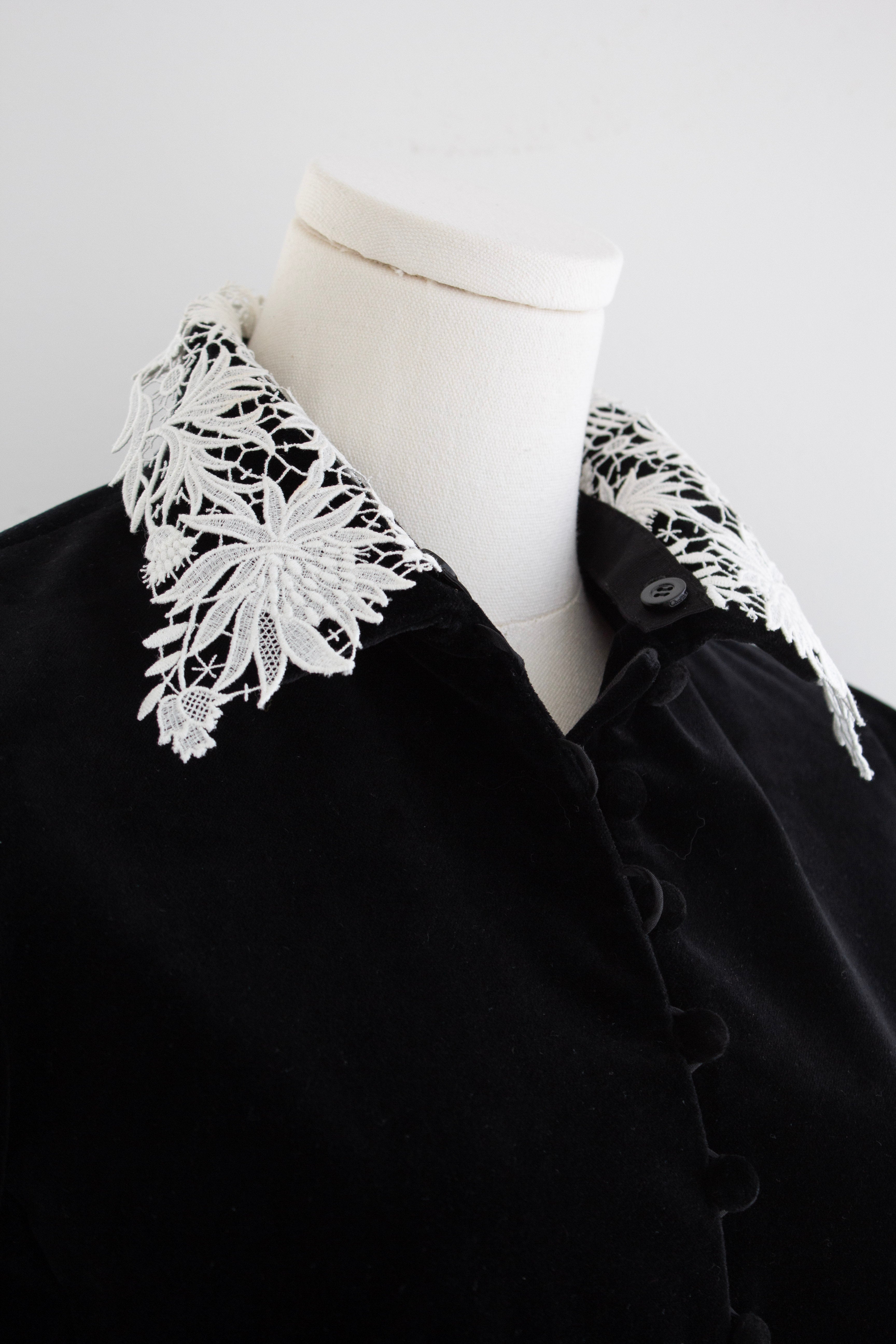 Christian Dior Cruise 2025 Scotland White Lace Thistle Collar Velvet Jacket