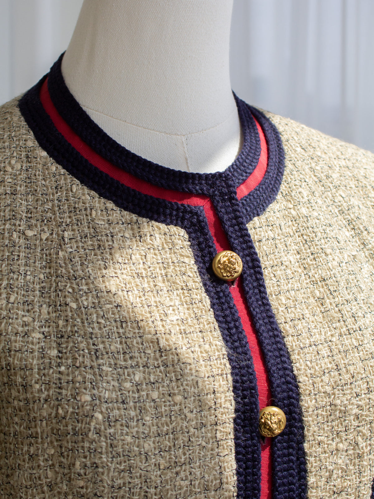 Chanel Haute Couture 1961 Coco Beige Red Blue Tweed Jacket Skirt Suit