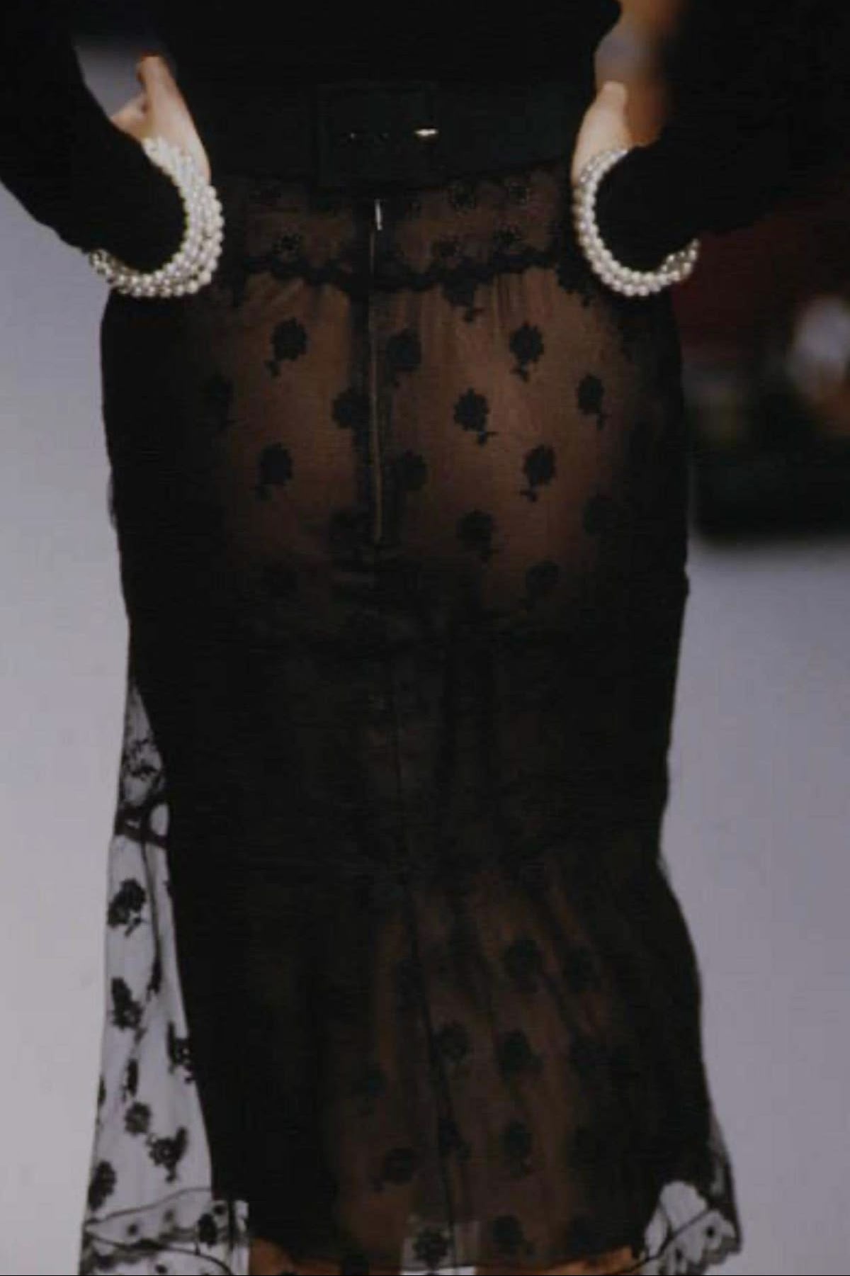 Chanel Vintage Fall/Winter 1995 Black Floral Lace 95A Midi Skirt