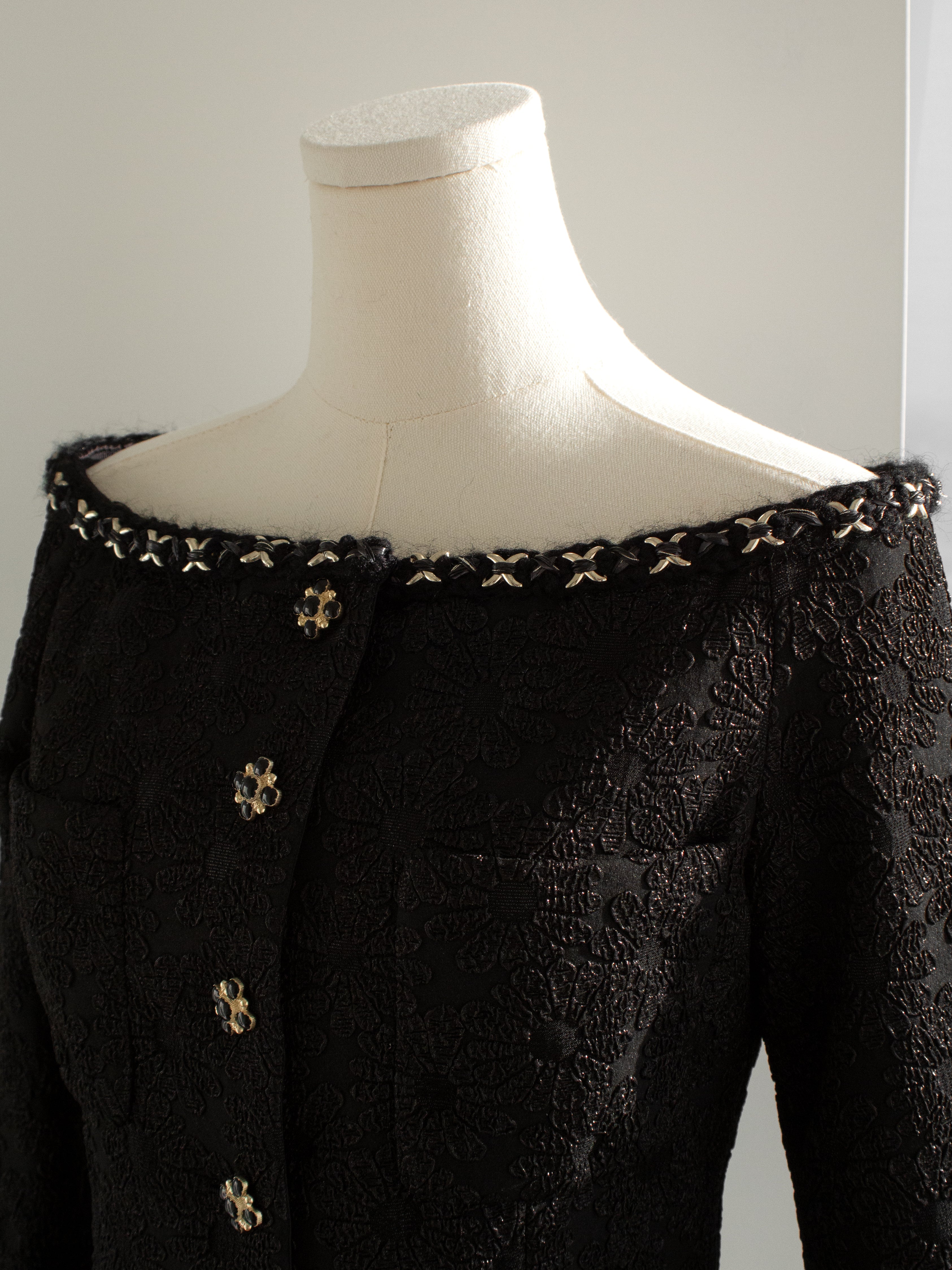 Chanel F/W 2021 Metiers D'Art Chateau Des Dames Black Off-Shoulder 21A Jacket