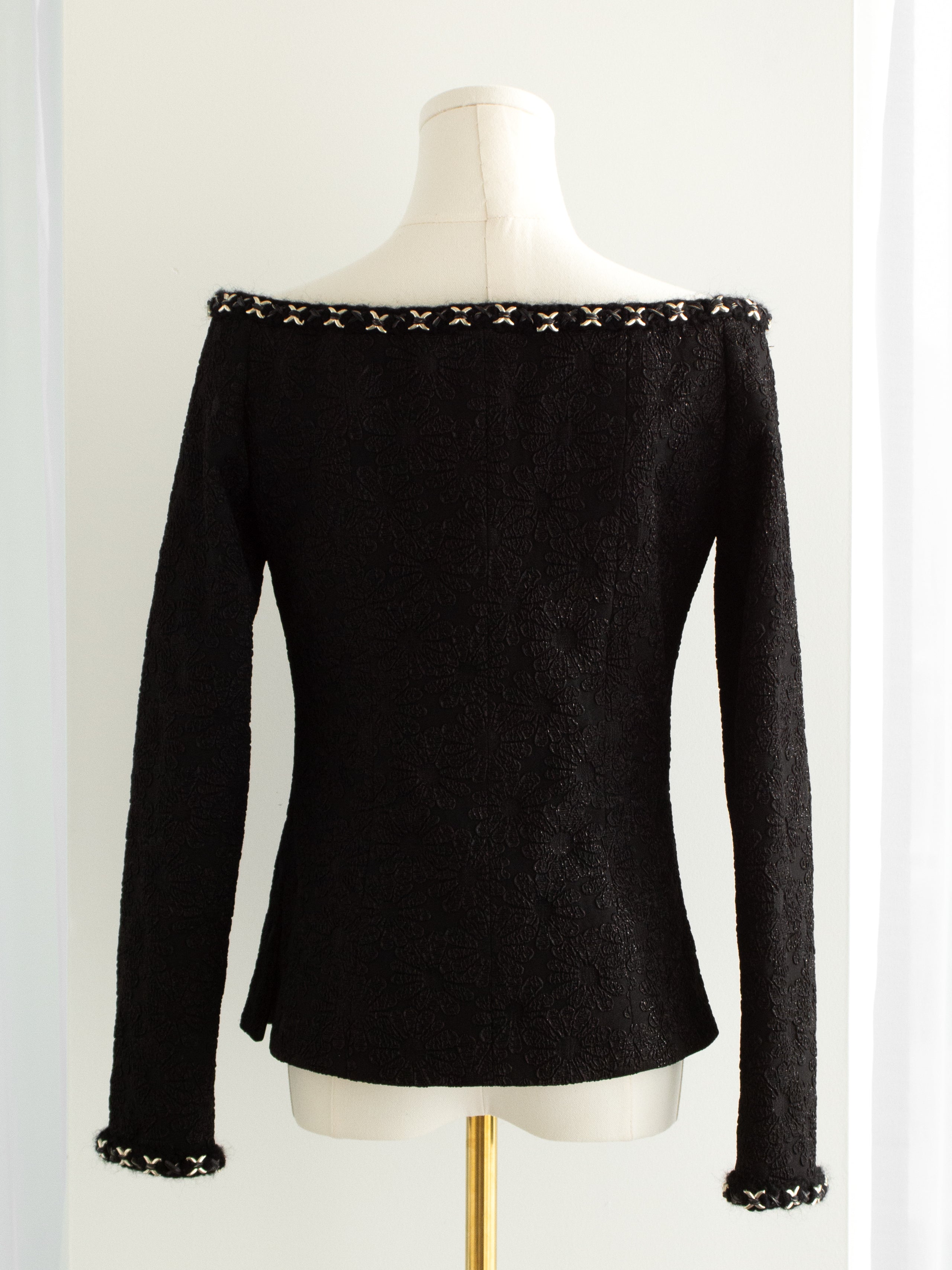 Chanel F/W 2021 Metiers D'Art Chateau Des Dames Black Off-Shoulder 21A Jacket
