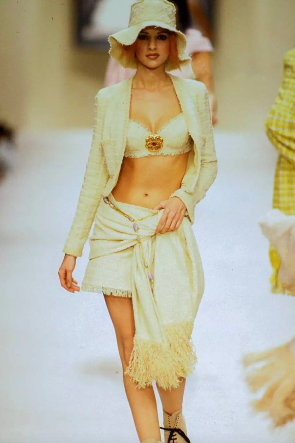 Chanel Vintage S/S 1994 Yellow Green Fantasy Tweed 94P Jacket Shorts Suit