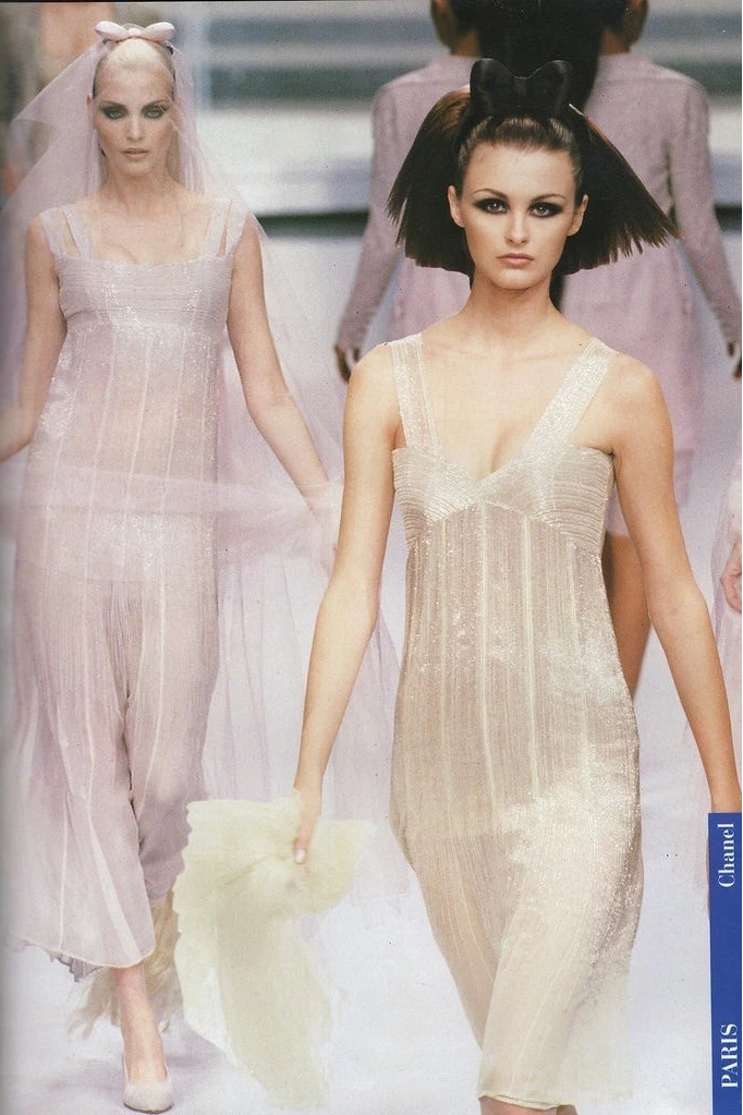 Chanel Haute Couture F/W 1995 Green Bianchini Silk Lesage Beaded Dress