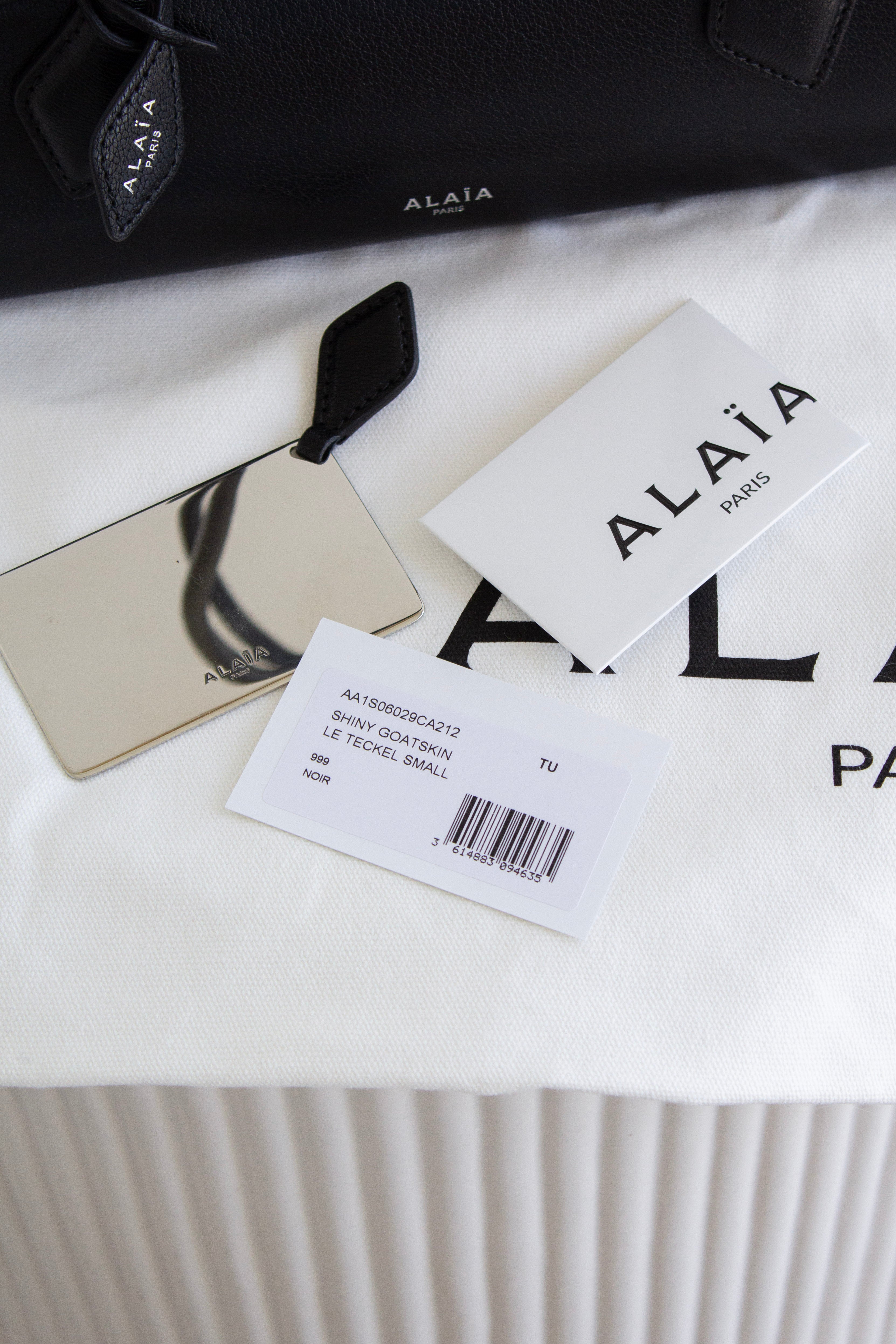 Alaïa Le Teckel Small Black Goat Leather Shoulder Bag