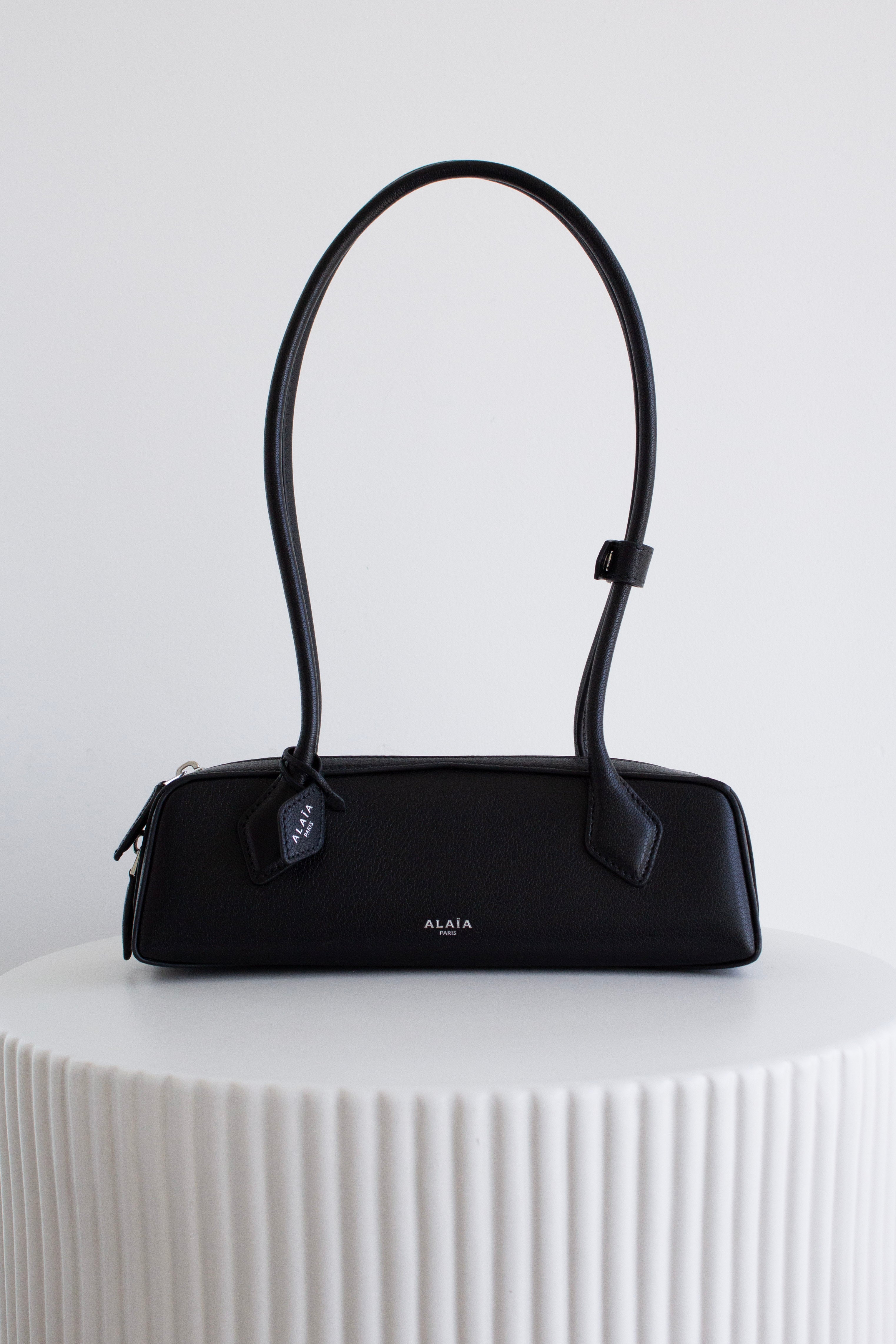 Alaïa Le Teckel Small Black Goat Leather Shoulder Bag