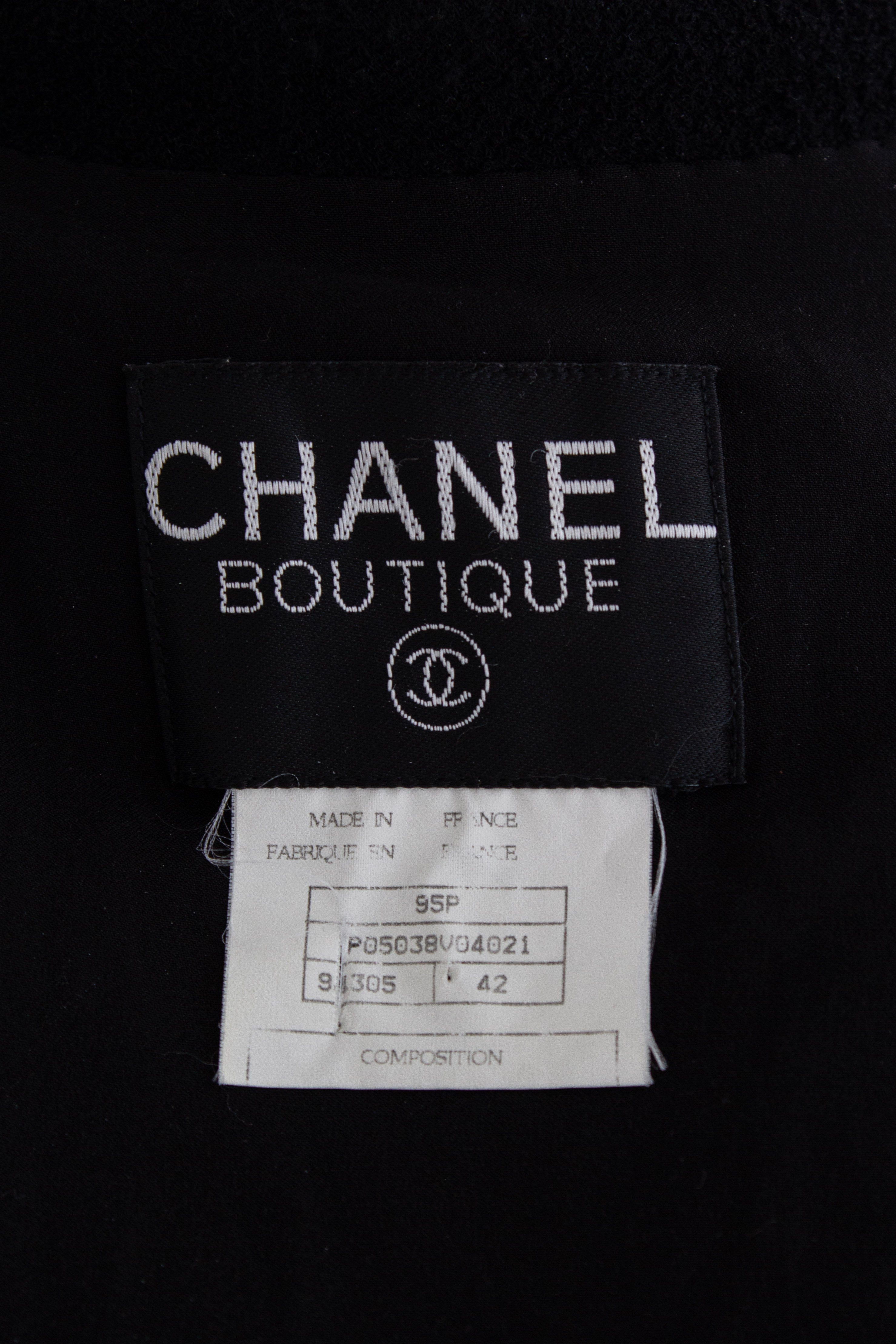 Chanel Vintage Spring/Summer 1995 Black Gold CC 95P Logo Peplum Tweed Jacket