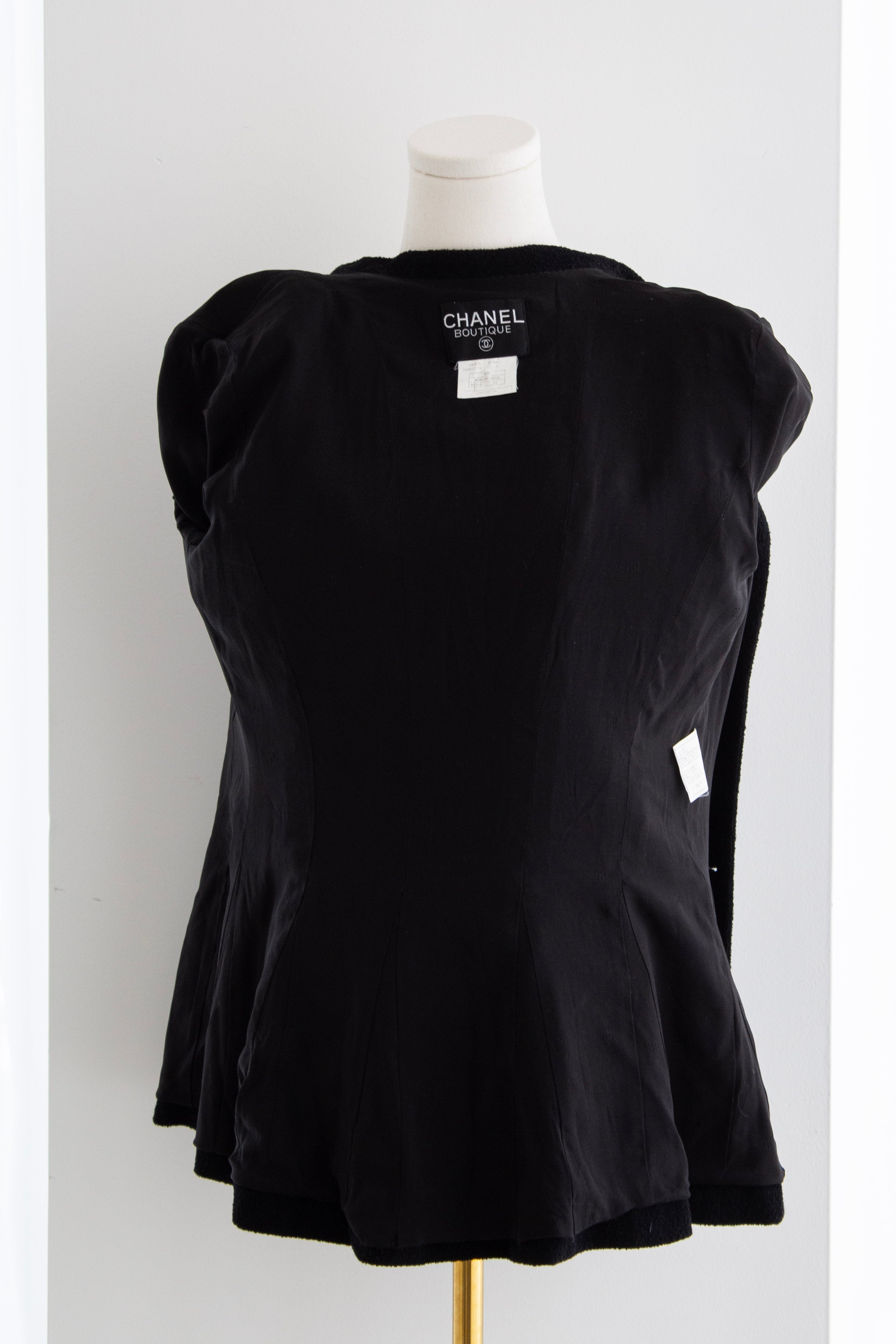 Chanel Vintage Spring/Summer 1995 Black Gold CC 95P Logo Peplum Tweed Jacket